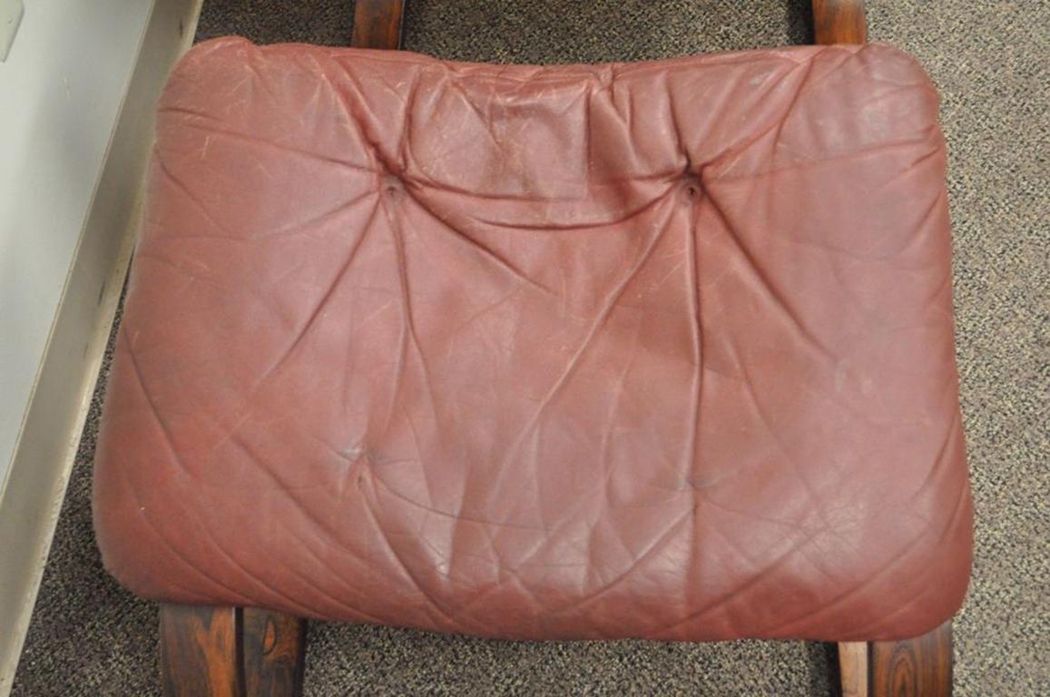 Rybo Rykken Mid-Century Modern Rosewood Leather Kengu Lounge Chair Ottoman In Good Condition For Sale In Philadelphia, PA