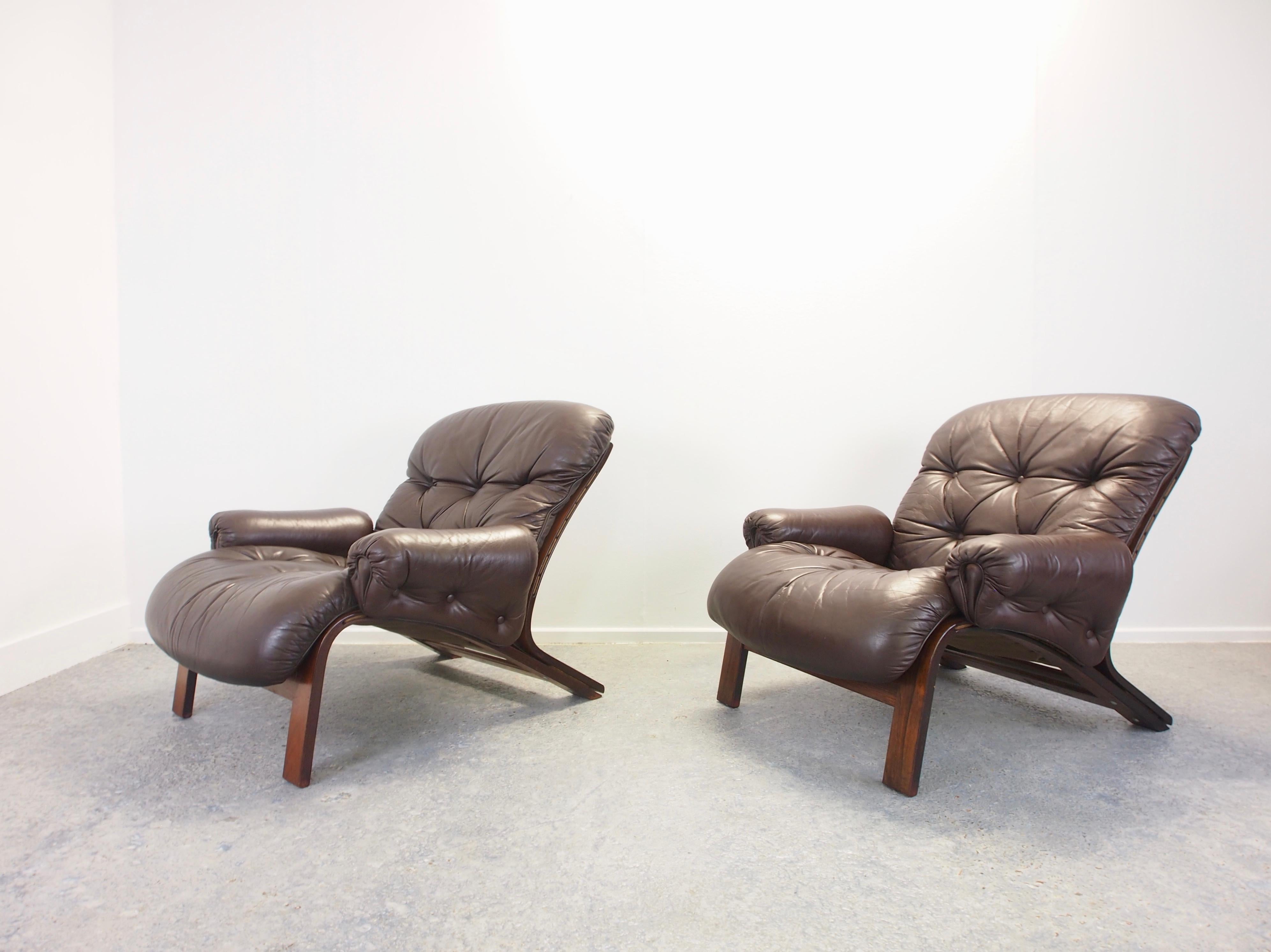 RyBo Rykken Vintage skandinavischen Paar Leder / Palisander Lounge-Stühle (Schwedisch)