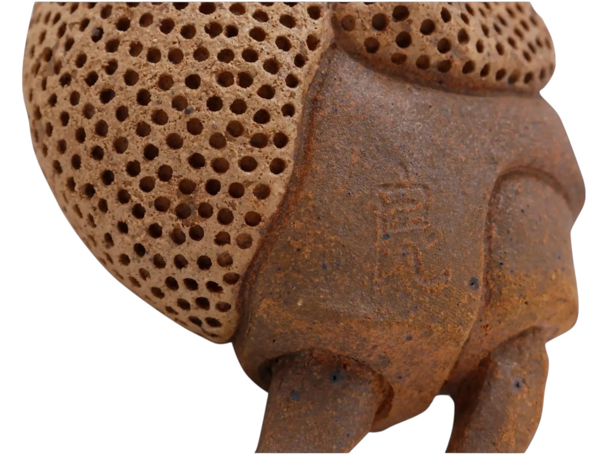 Americano Scultura di cuore in terracotta di To-Ryo Toyonaga in vendita