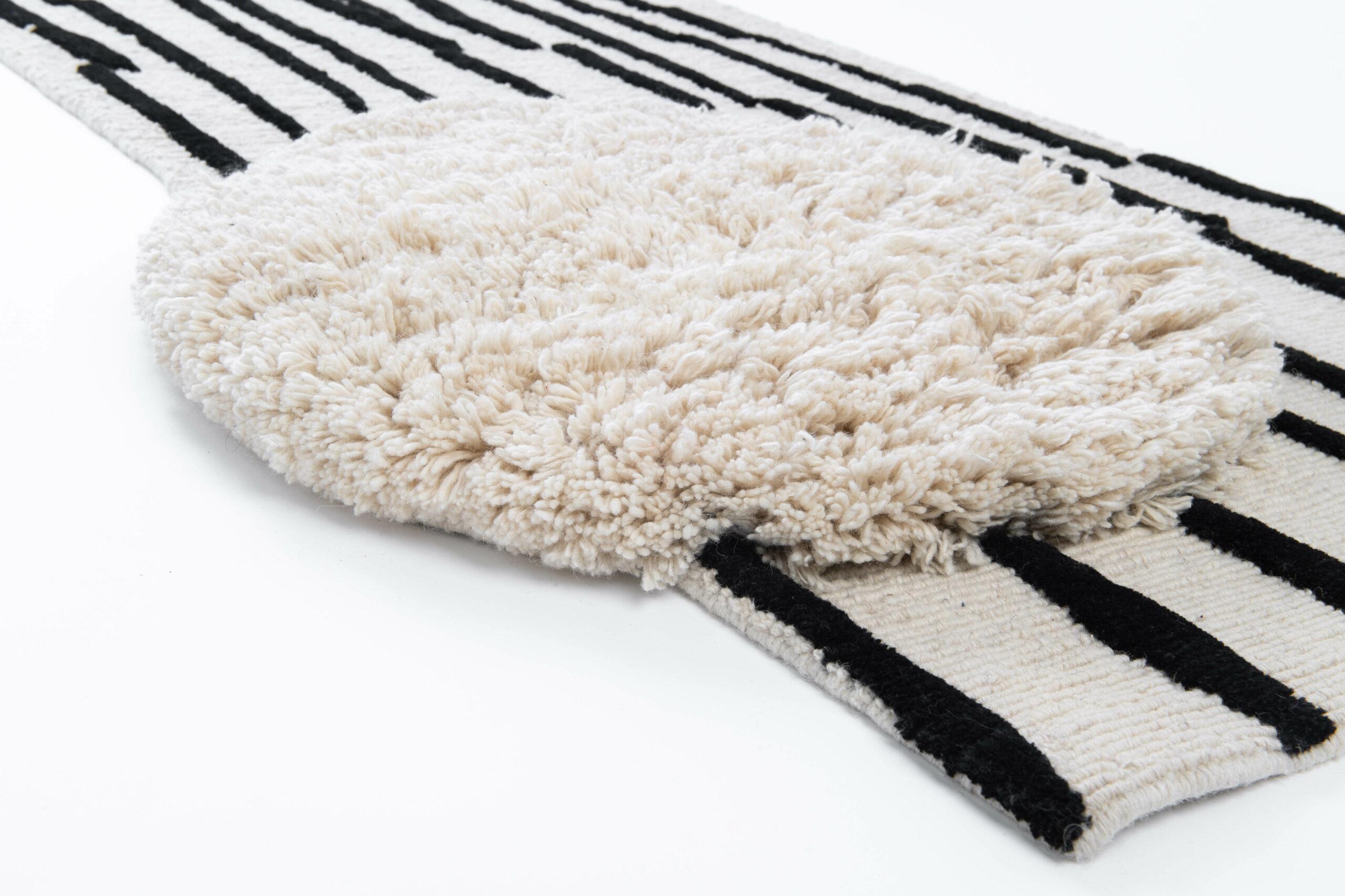 Ryōan-ji Handgeknüpftes Textilobjekt von Lyk Carpet im Zustand „Neu“ im Angebot in Geneve, CH