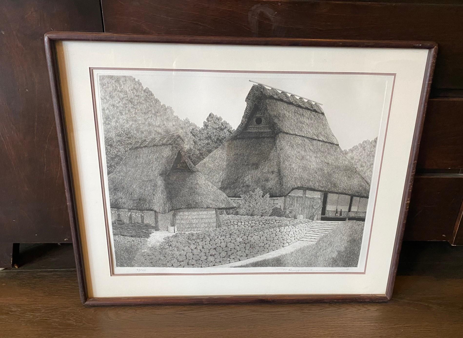 Magnifique image d'un paysage rural japonais réalisée par le célèbre artiste japonais Ryohei Tanaka, représentant deux maisons de campagne au toit de chaume et un long chemin menant à la plus grande habitation.  C'est une belle