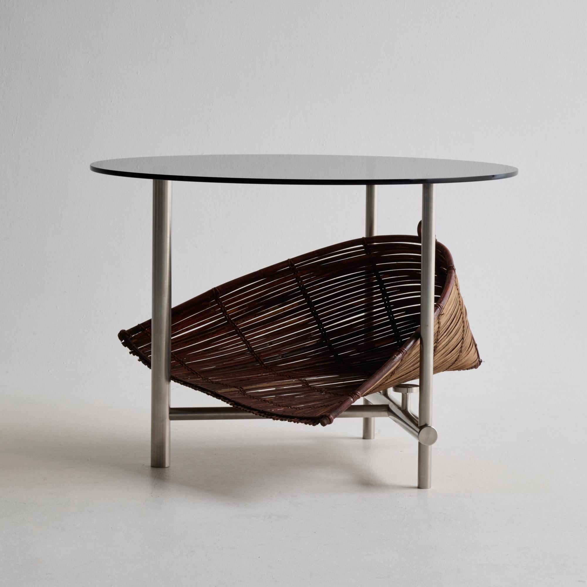 Nom : Table panier en bambou 