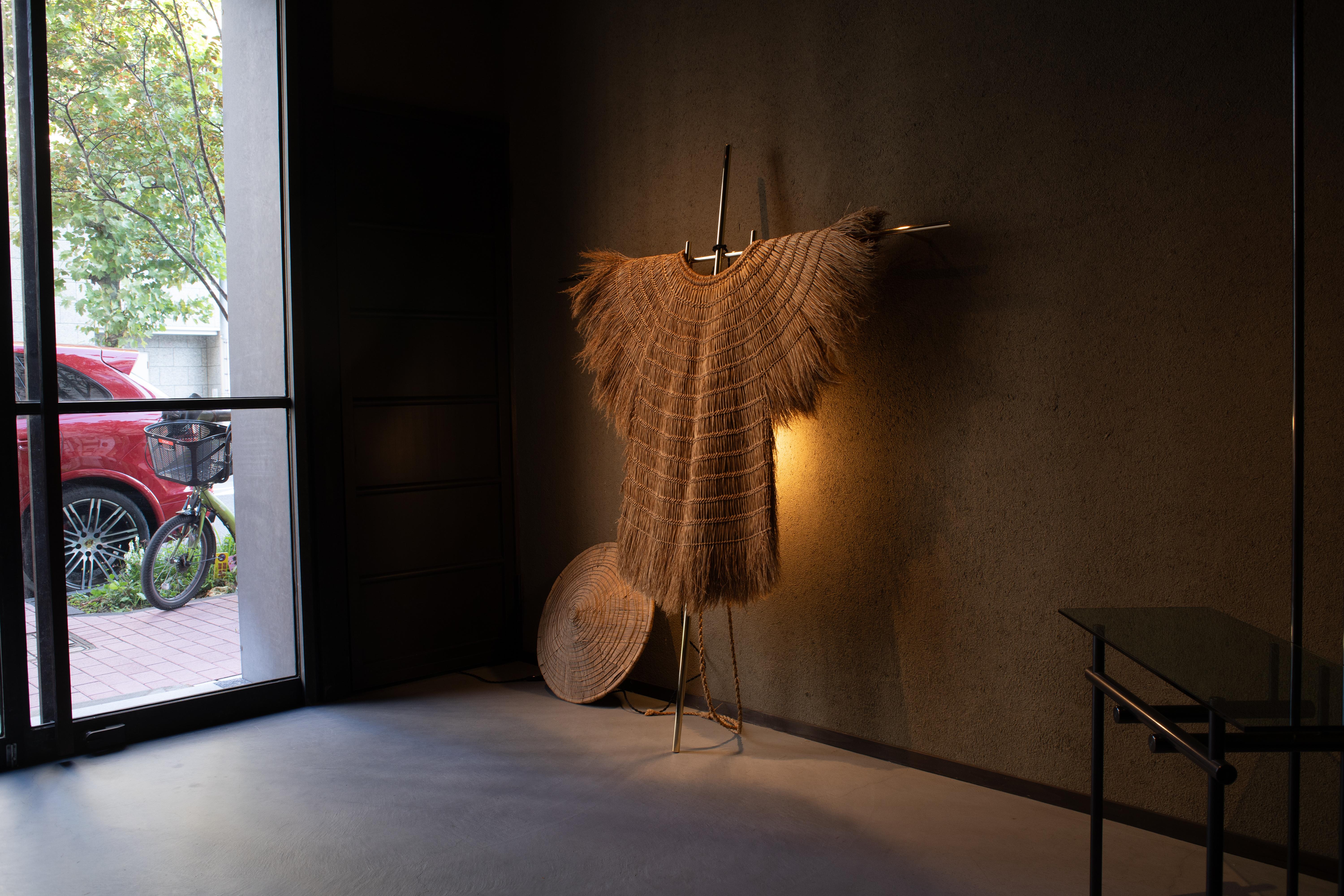 Ryosuke Harashima Lampe sculpturale zen contemporaine manteau de paille en vente 4