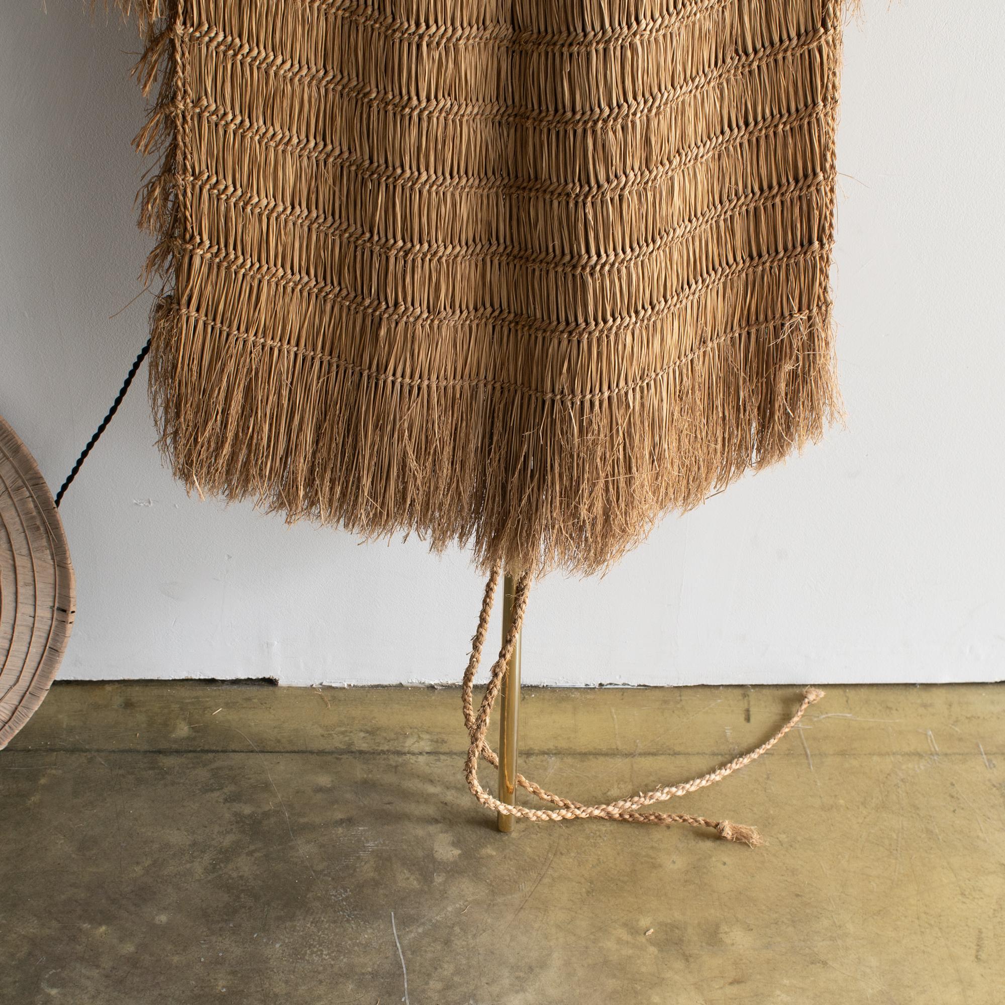 Ryosuke Harashima Lampe sculpturale zen contemporaine manteau de paille en vente 1