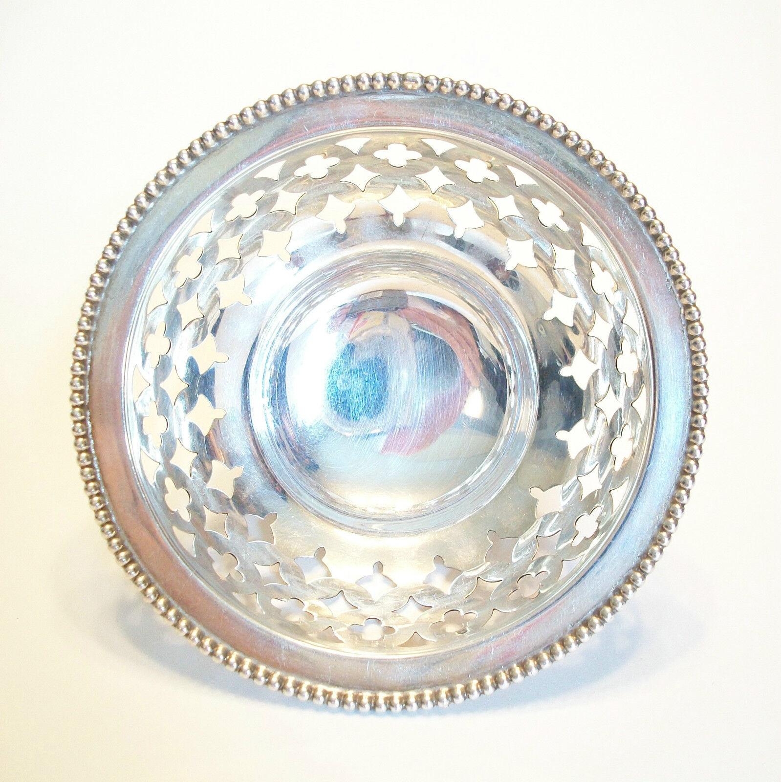 RYRIE BROS. - Pierced Sterling Silver Bonbon Dish - Canada - Early 20th Century In Good Condition For Sale In Chatham, ON