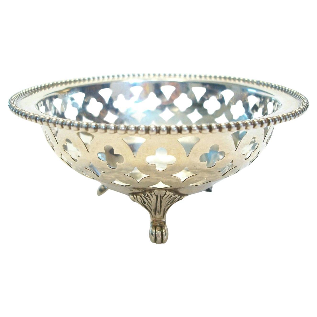 RYRIE BROS. - Pierced Sterling Silver Bonbon Dish - Canada - Early 20th Century For Sale