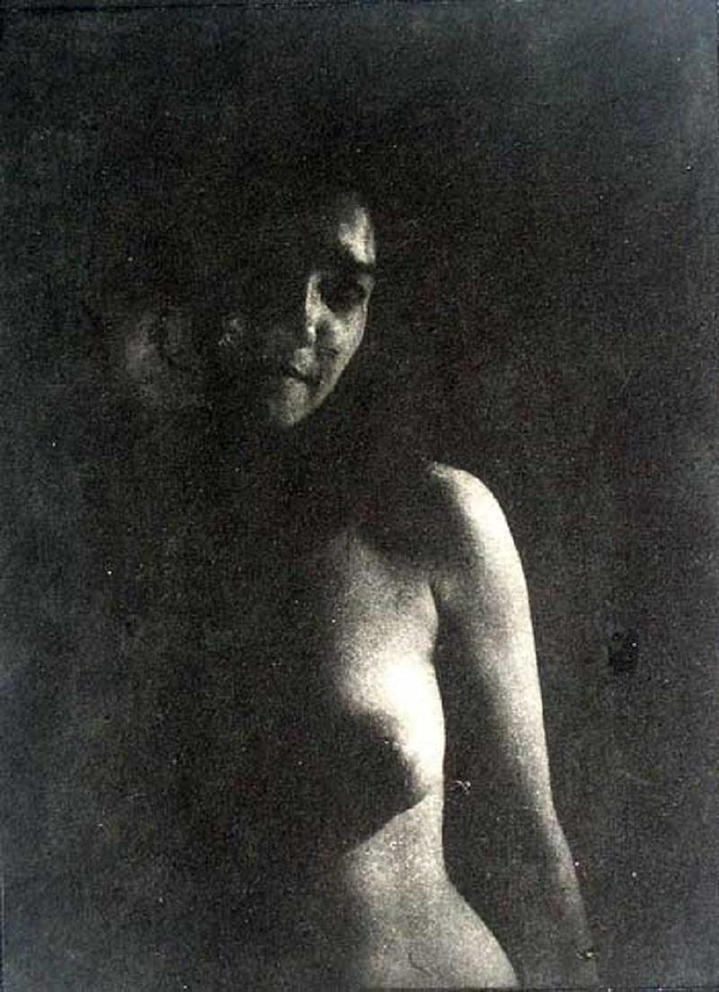 Desnudo nocturno - Siglo XX, Grabado figurativo en blanco y negro - Painting de Ryszard Osadczy