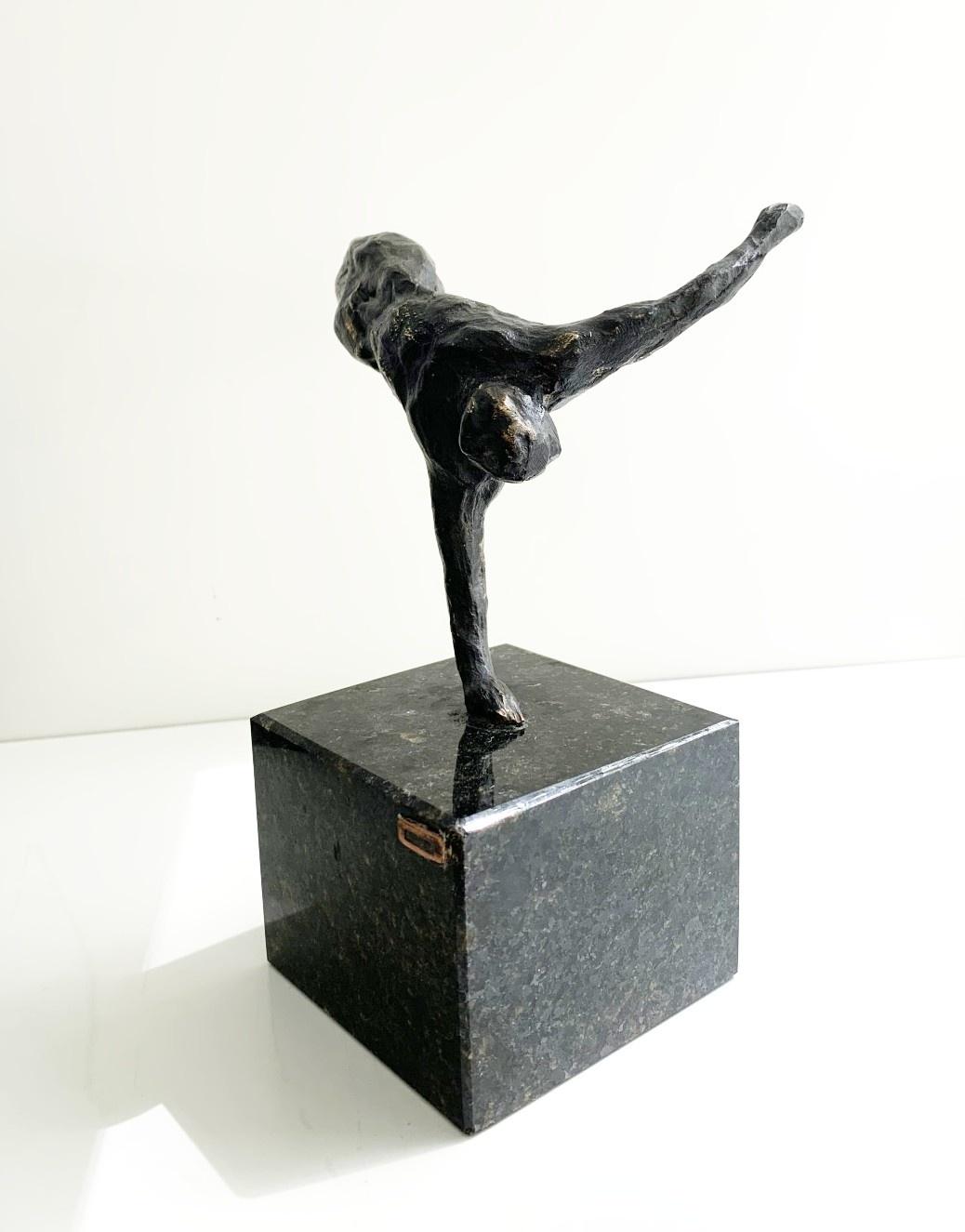 An acrobat. Bronze figurative sculpture, Nude, Dynamic Composition, Polish art - Sculpture by Ryszard Piotrowski