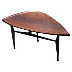 "Rytm" organischer Tisch aus schwarzem Nussbaum von Yngve Ekström, Schweden, 1950er Jahre