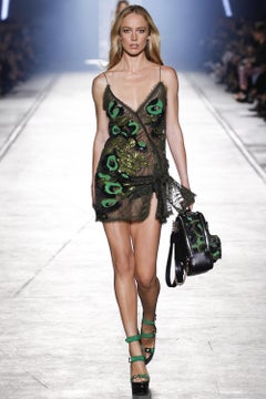 VERSACE - Été 2016 Look n° 53 - Robe brodée vert et noir:: t. 38 - 2