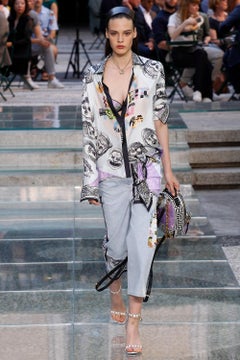 S/2018 look # 25 VERSACE CITY STUD STRAP SANDALS IN WHITE  39 - 9