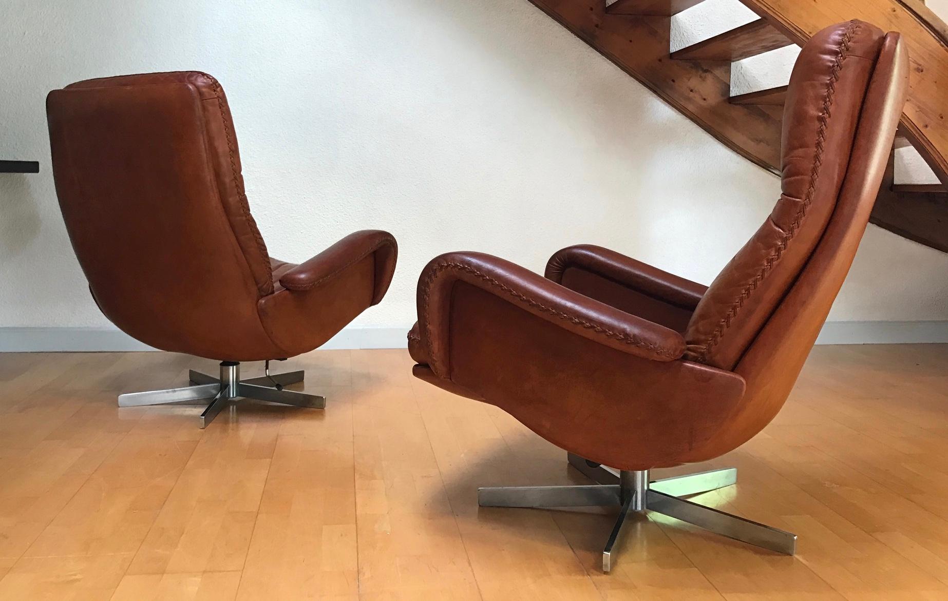 Mid-Century Modern S 231 James Bond Swivel Pair of Armchair and Ottoman from De Sede, 1960s