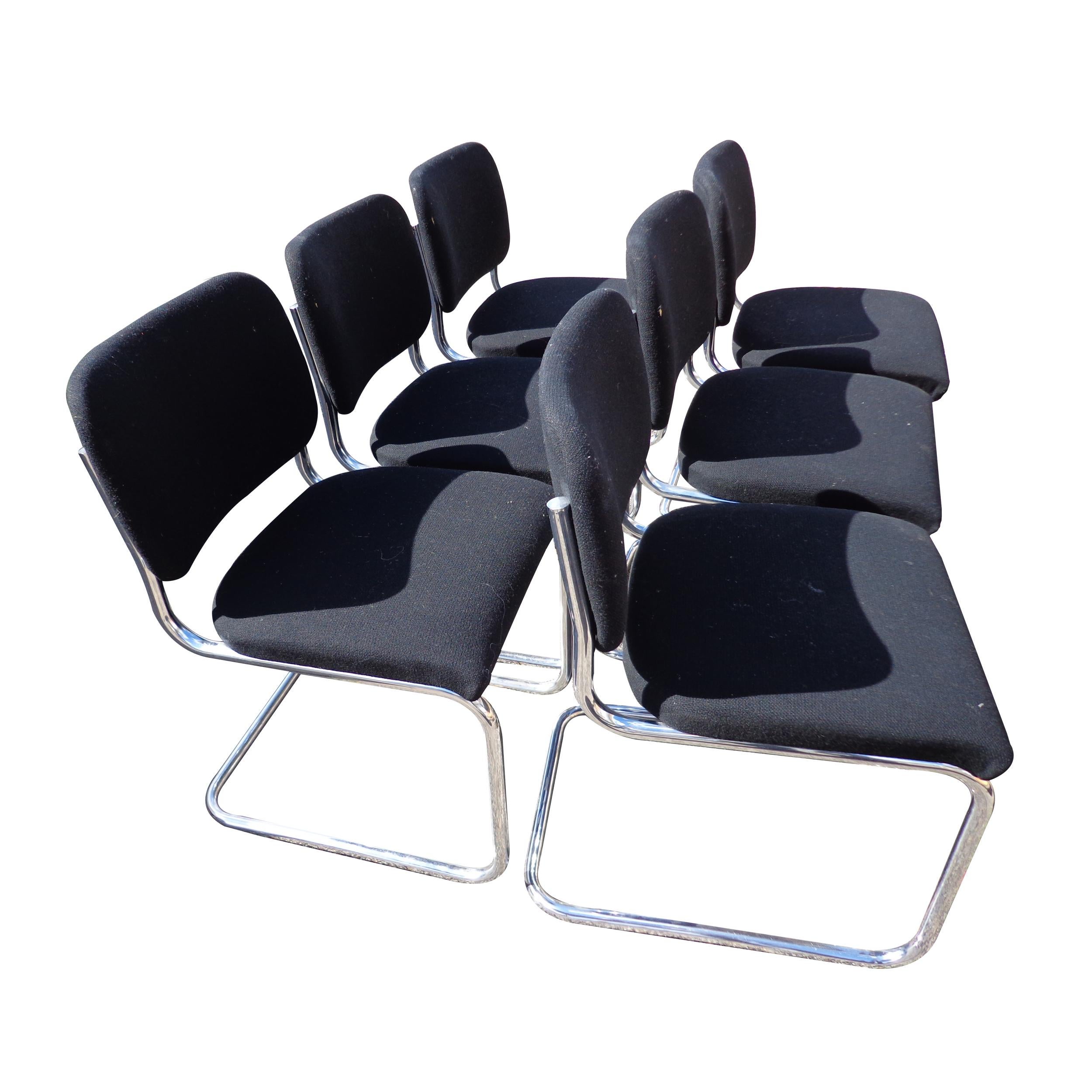 S 32 Freischwinger Thonet Beistellstuhl im Zustand „Gut“ im Angebot in Pasadena, TX