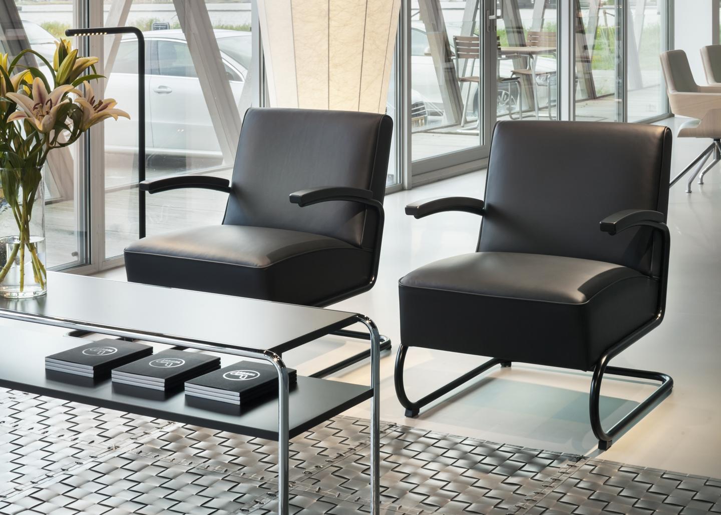 S 411 Cowhide Cantilever Ottoman For Sale 6
