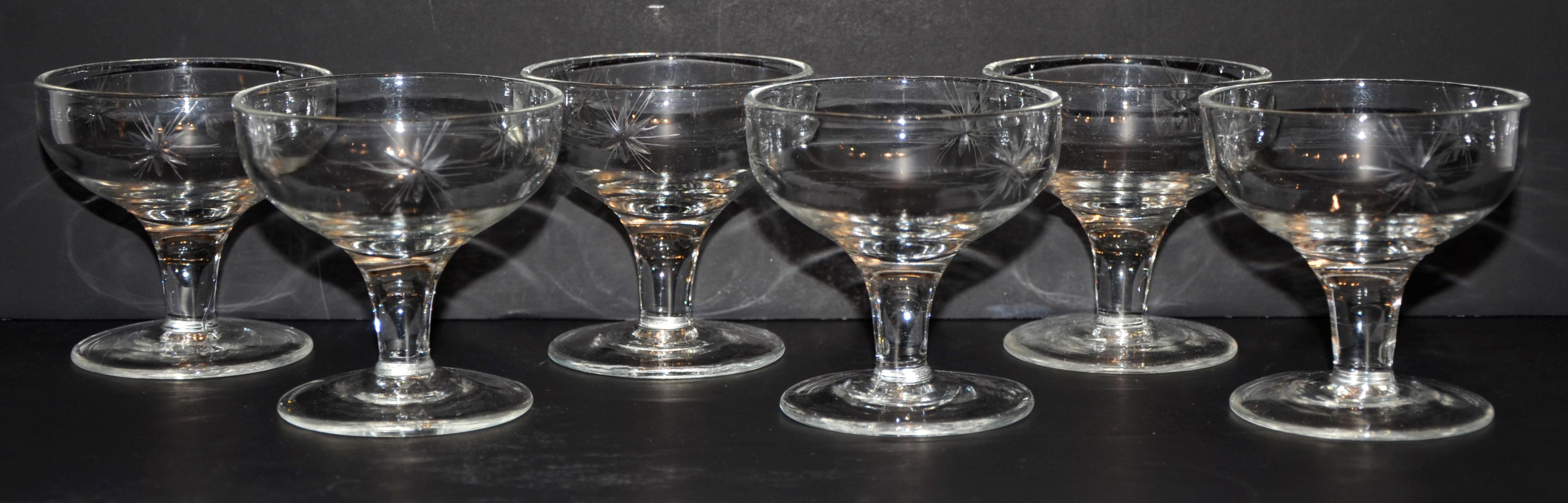 American Set of 6 Starburst Etched Glass Champagne Coupe Glasses For Sale