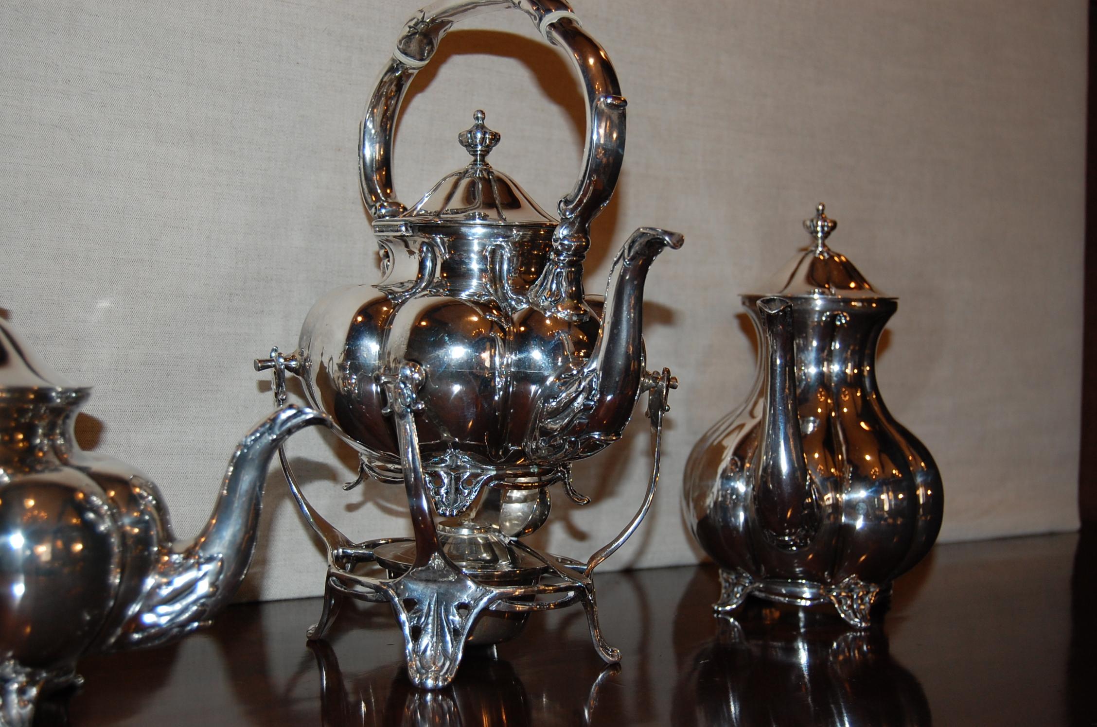 Mid-20th Century S. de la Serna Sterling Silver Tea Set, 6 Pcs and Tray, circa 1950s