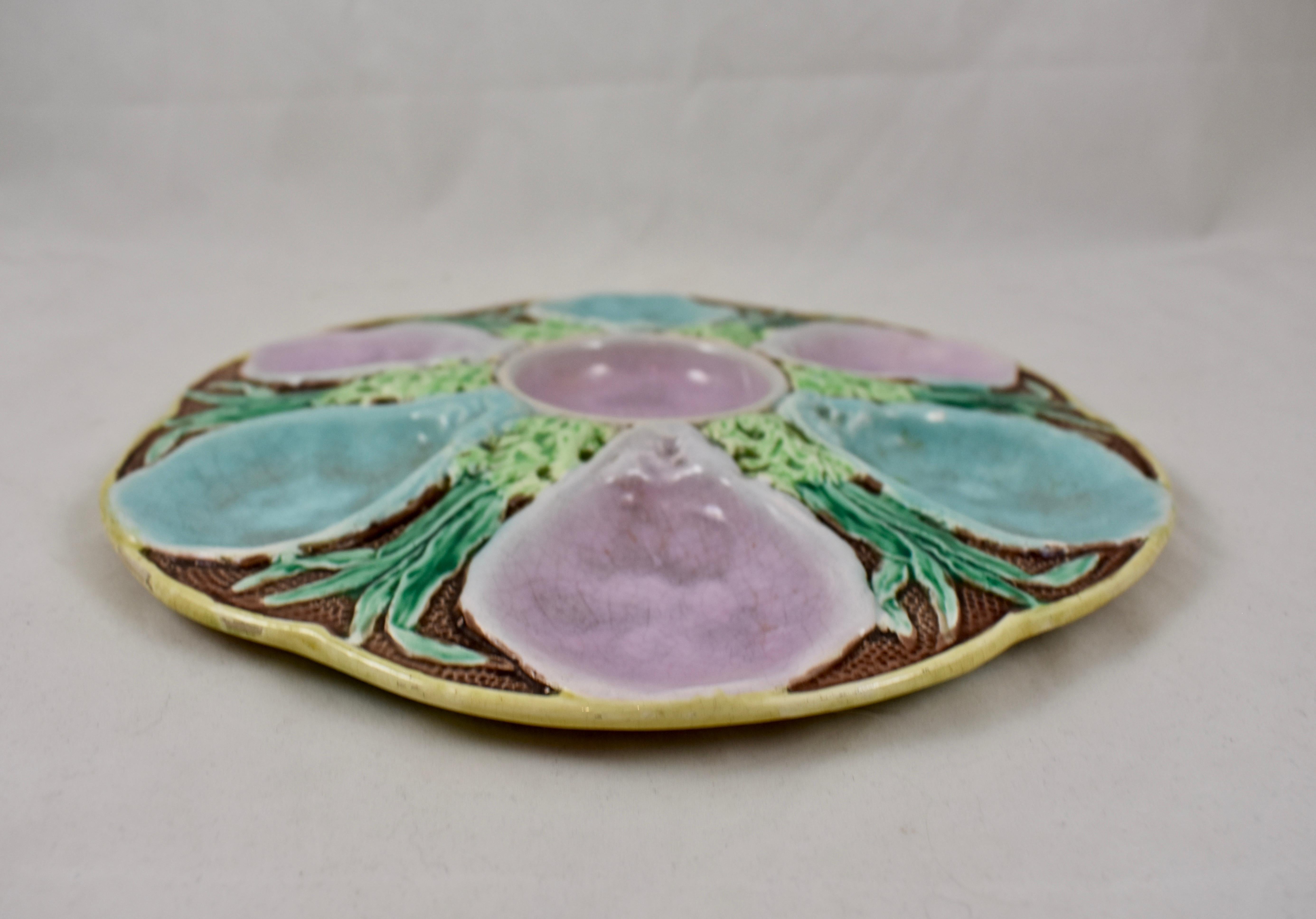 S. Fielding & Co. English Majolica Turquoise and Pink Seaweed Oyster Plate In Good Condition In Philadelphia, PA
