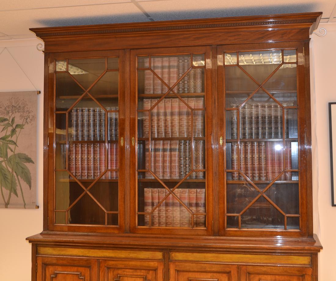 S & H Jewell Large Victorian Mahogany Antique Library Bookcase In Good Condition In Link 59 Business Park, Clitheroe