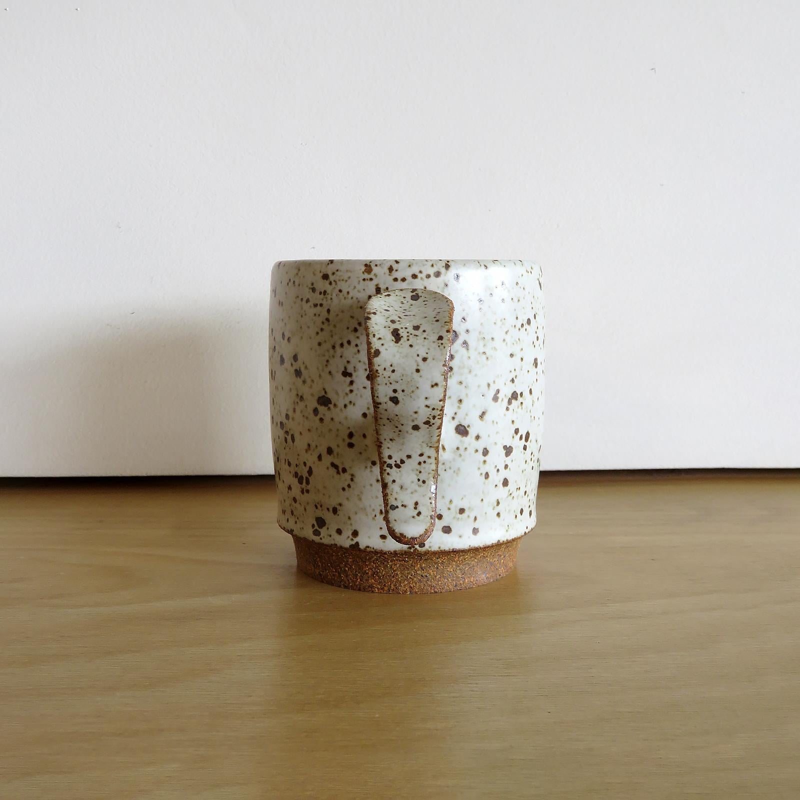 Organico moderno Tazze 'S-Handle' di JED Farlow in vendita