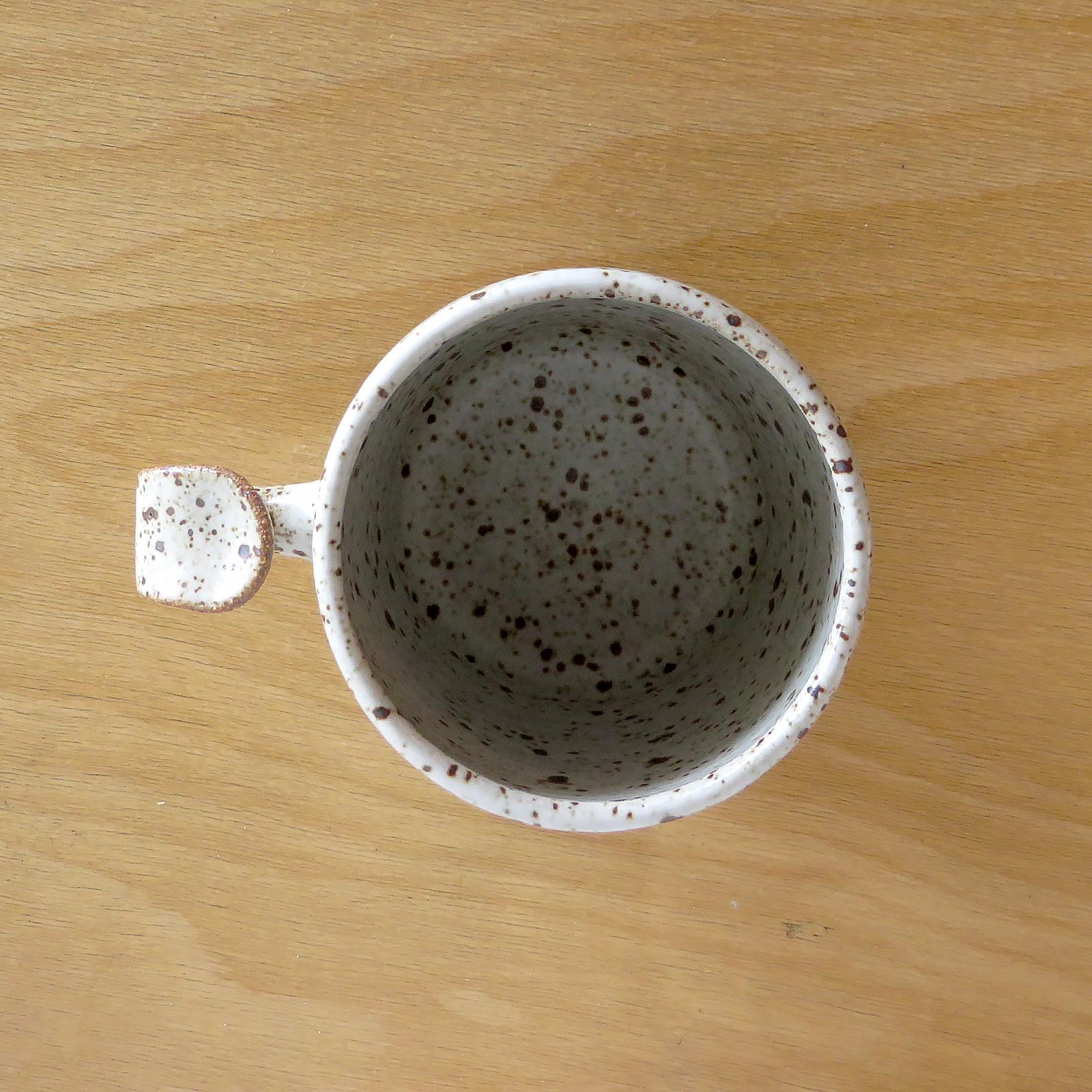 Céramique Tasses à poignée en S de Jed Farlow en vente