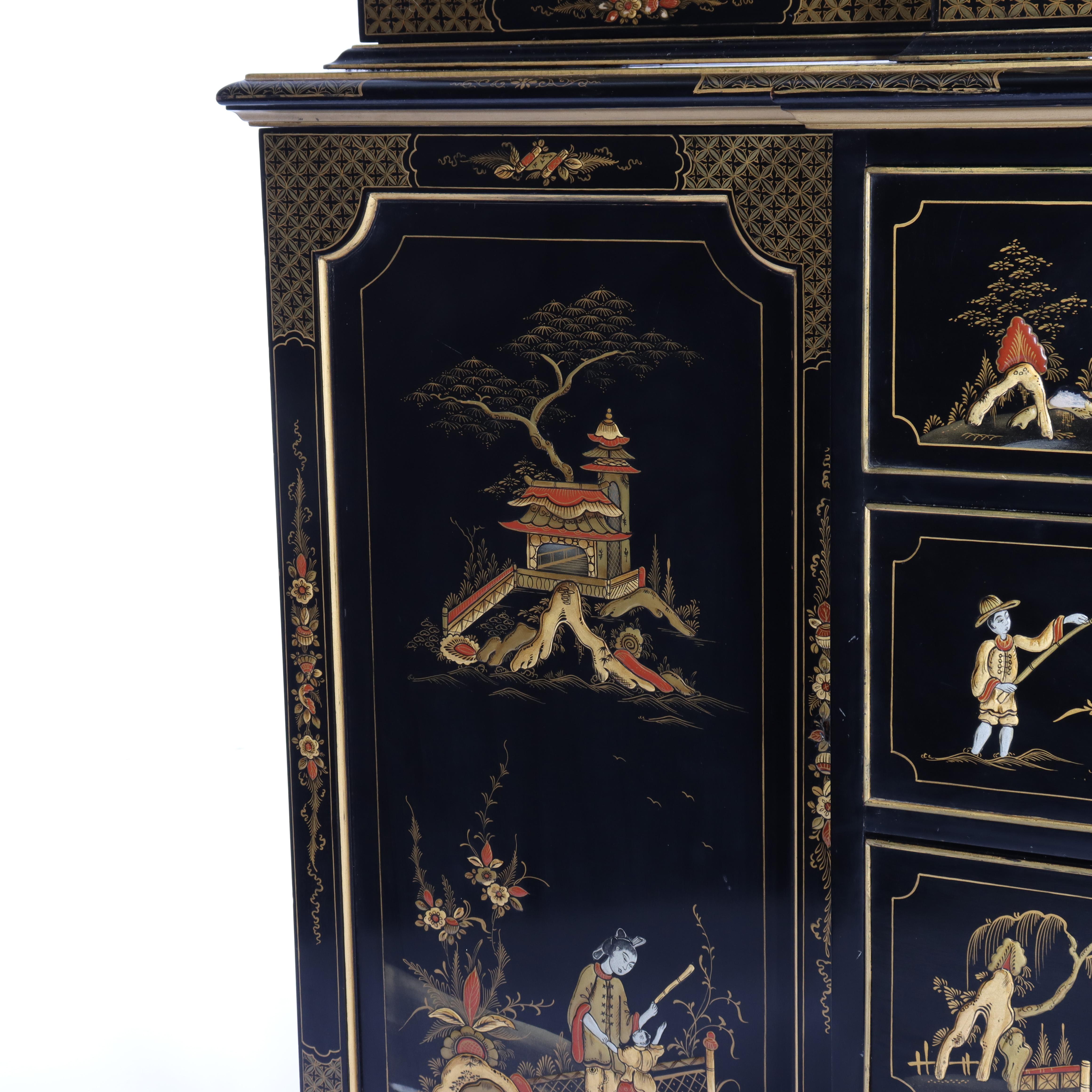 S. I. Hill & Co. Credenza inglese decorata a cineserie ebanizzata e dorata del 1930 ca. in vendita 6