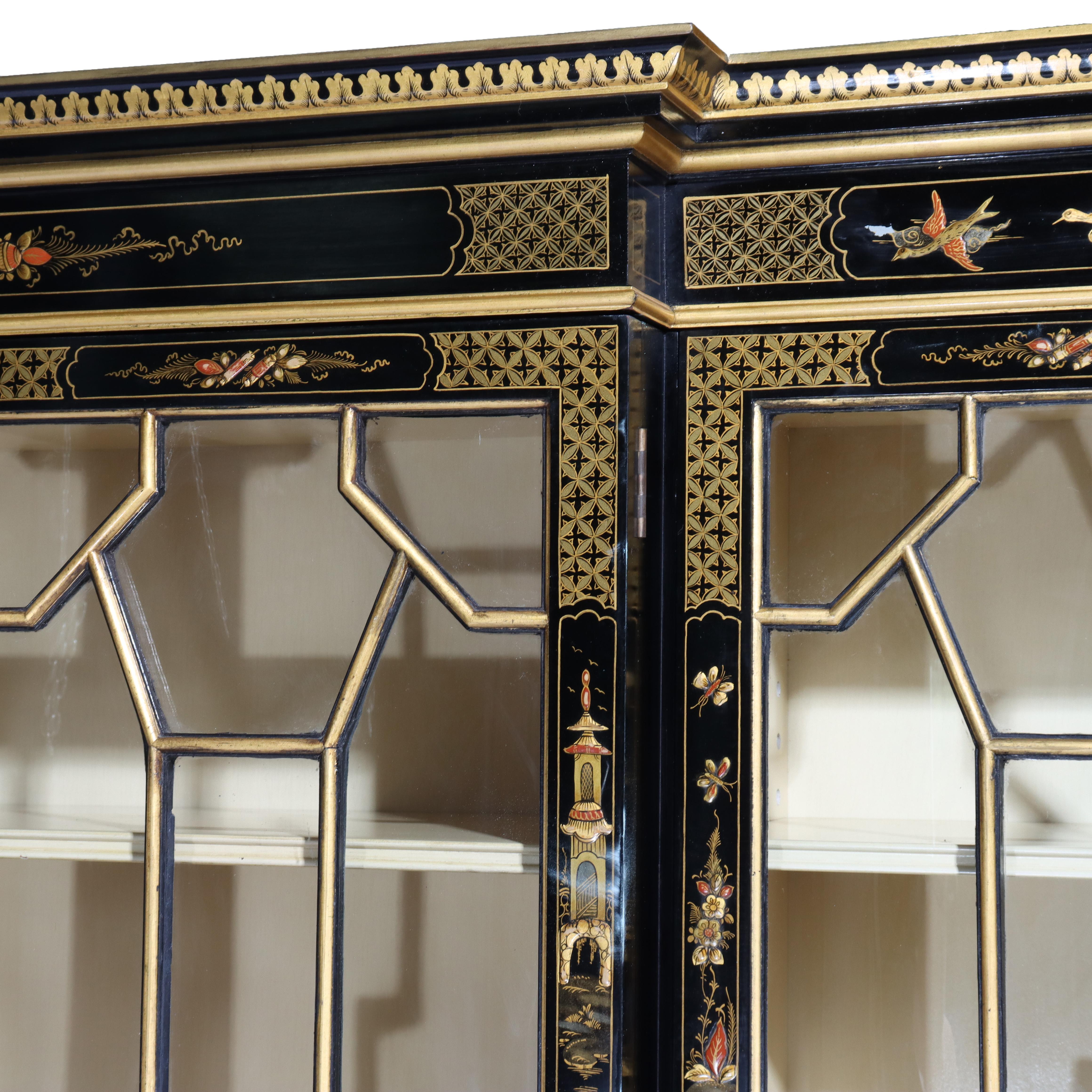 S. I. Hill & Co. Credenza inglese decorata a cineserie ebanizzata e dorata del 1930 ca. in vendita 9