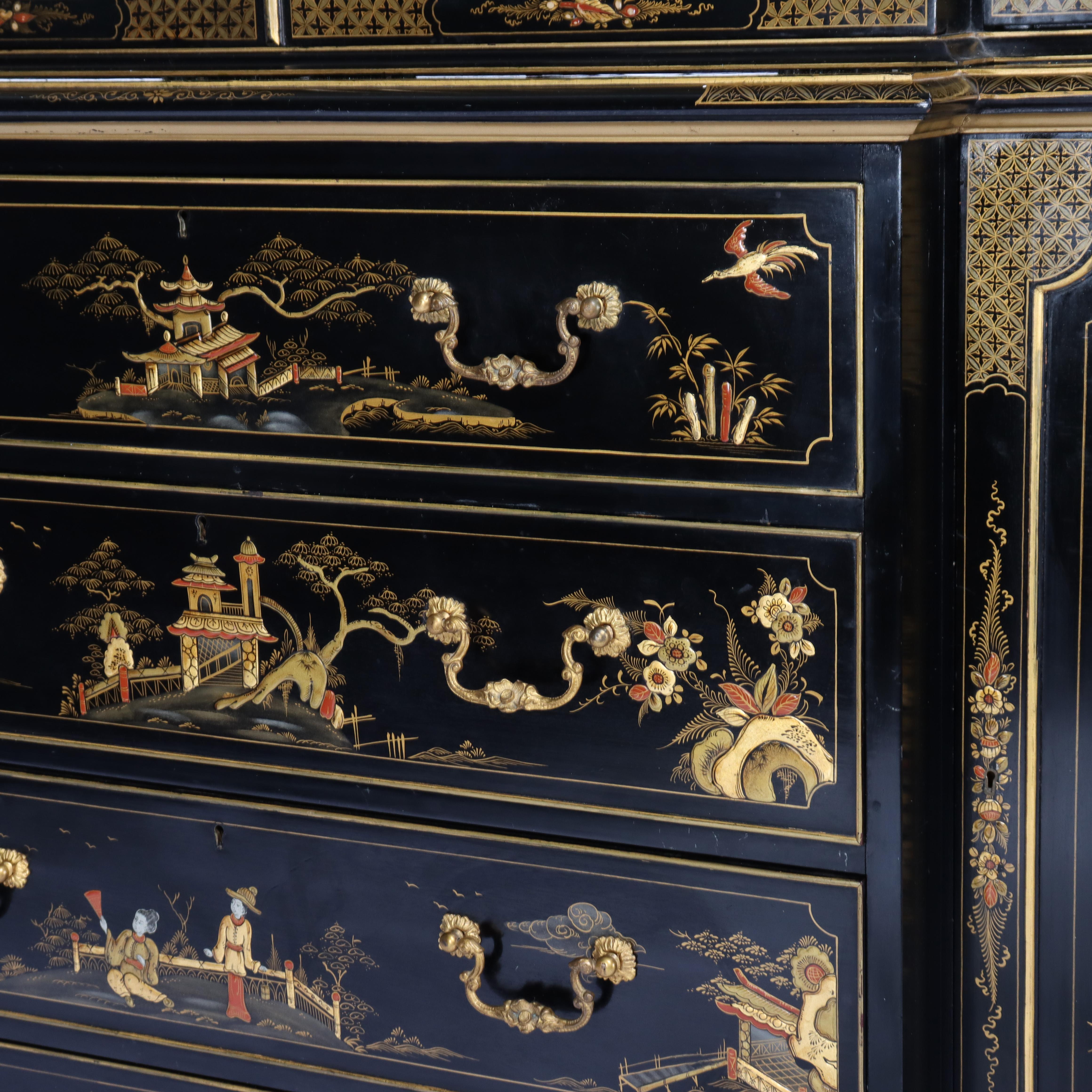 XX secolo S. I. Hill & Co. Credenza inglese decorata a cineserie ebanizzata e dorata del 1930 ca. in vendita