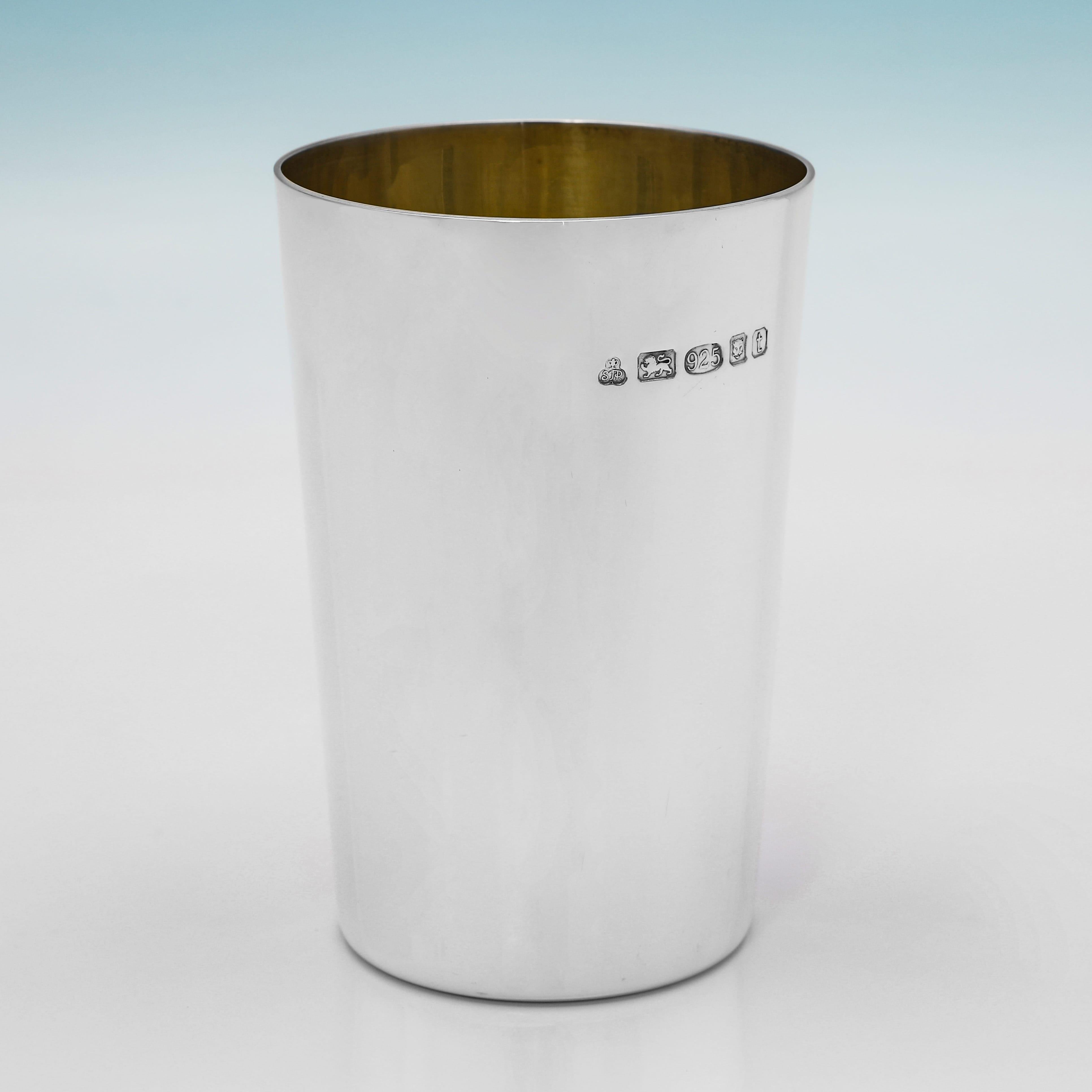 Moderno S. J. Phillips of London set di 8 tazze da julep alla menta in argento sterling realizzato nel 2018 in vendita