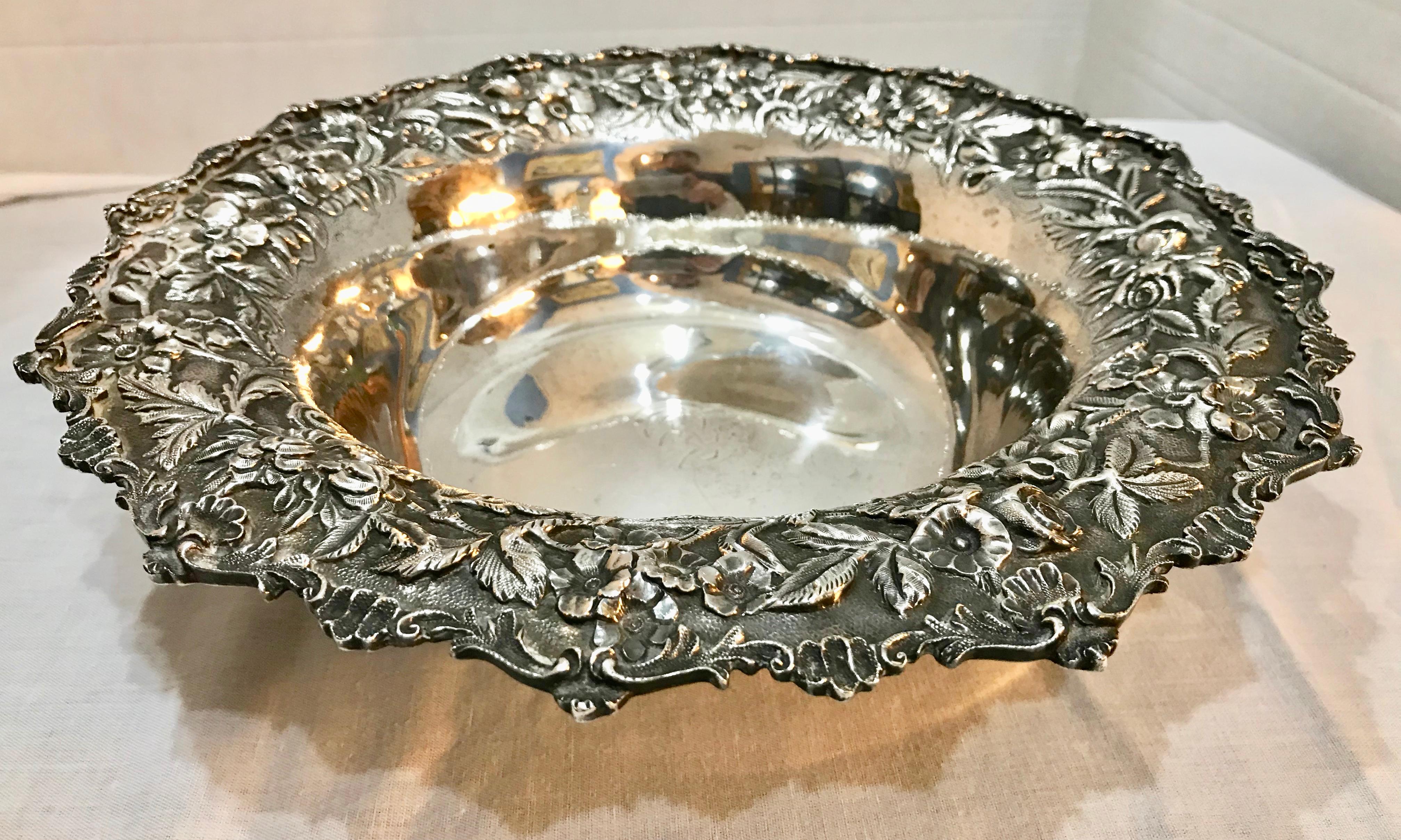 S Kirk & Sons Repousse Sterling Silver Center Bowl In Good Condition In West Palm Beach, FL