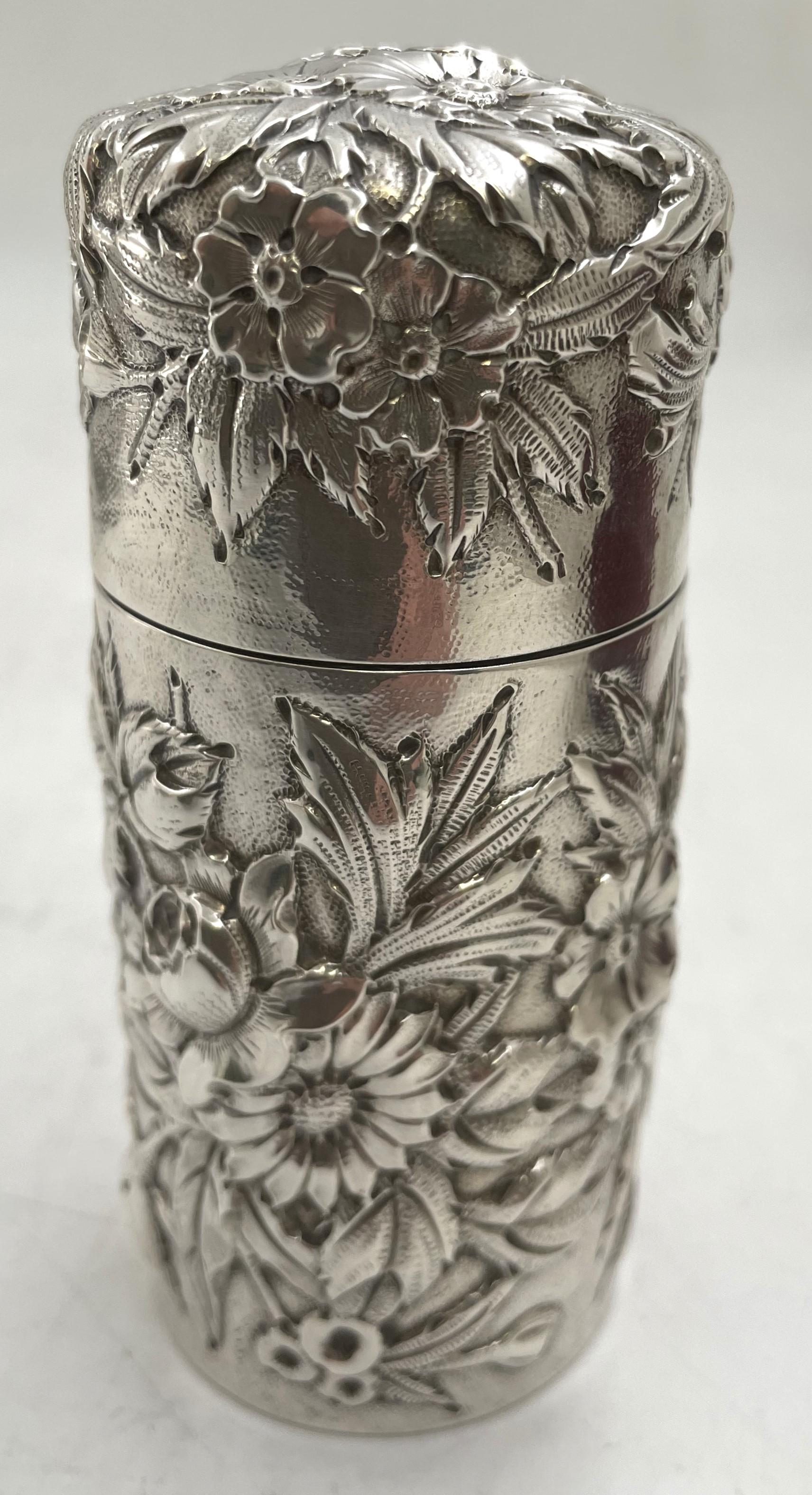 Sbalzo S. Kirk & Son & Co, scatola per spezie in argento massiccio Besamim dal 1903 al 1924 in vendita