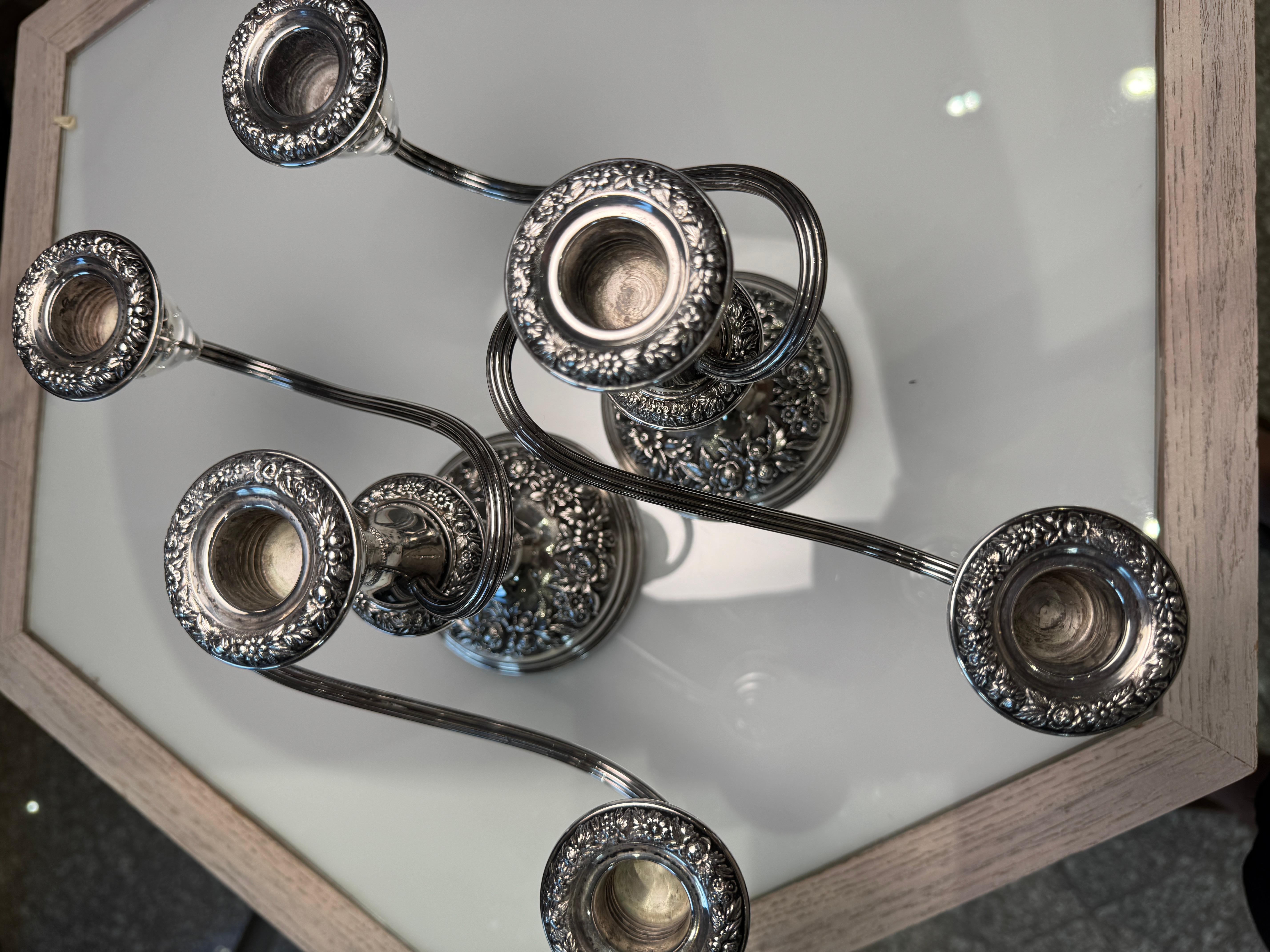 S. Kirk & Sons Coppia di candelabri a 3 luci A. Silver in vendita 4