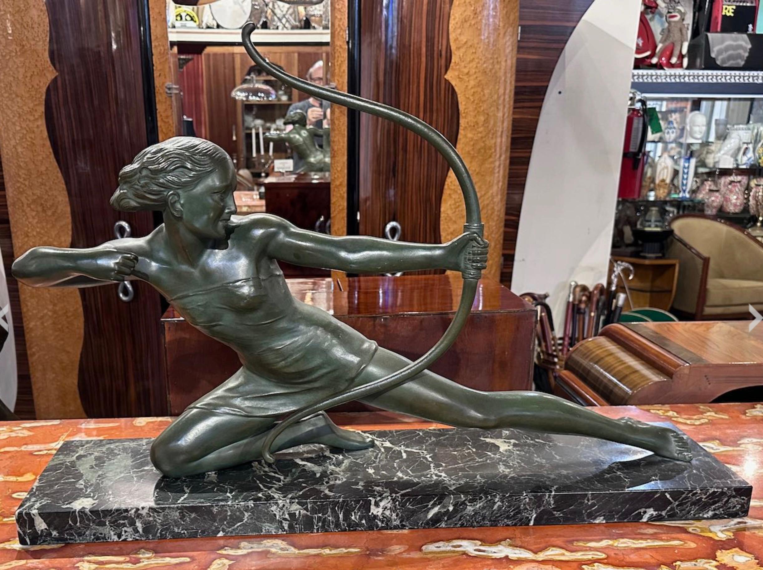 Bronze Art déco français Diane la chasseresse de S. Melanie, années 1930 en vente 2