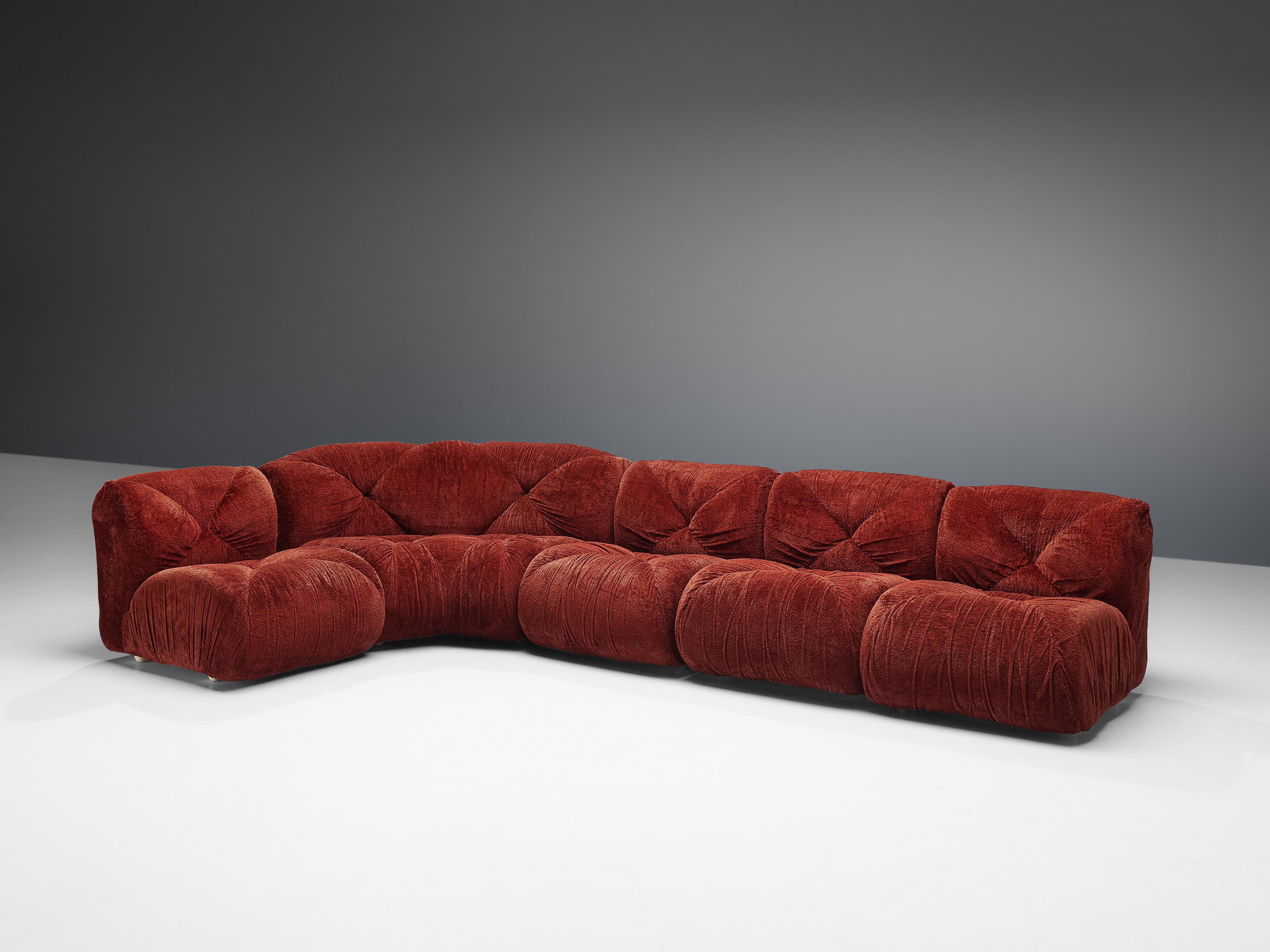 S. Nacci for Ceriotti, 'Cuccagna' modular sofa, chenille, plastic, Italy, 1970s

Stunnig modular sofa by Italian designer S. Nacci for manufacturer Ceriotti. The 'Cuccugna', meaning luck in italian, sofa consists out of four seating pieces and one