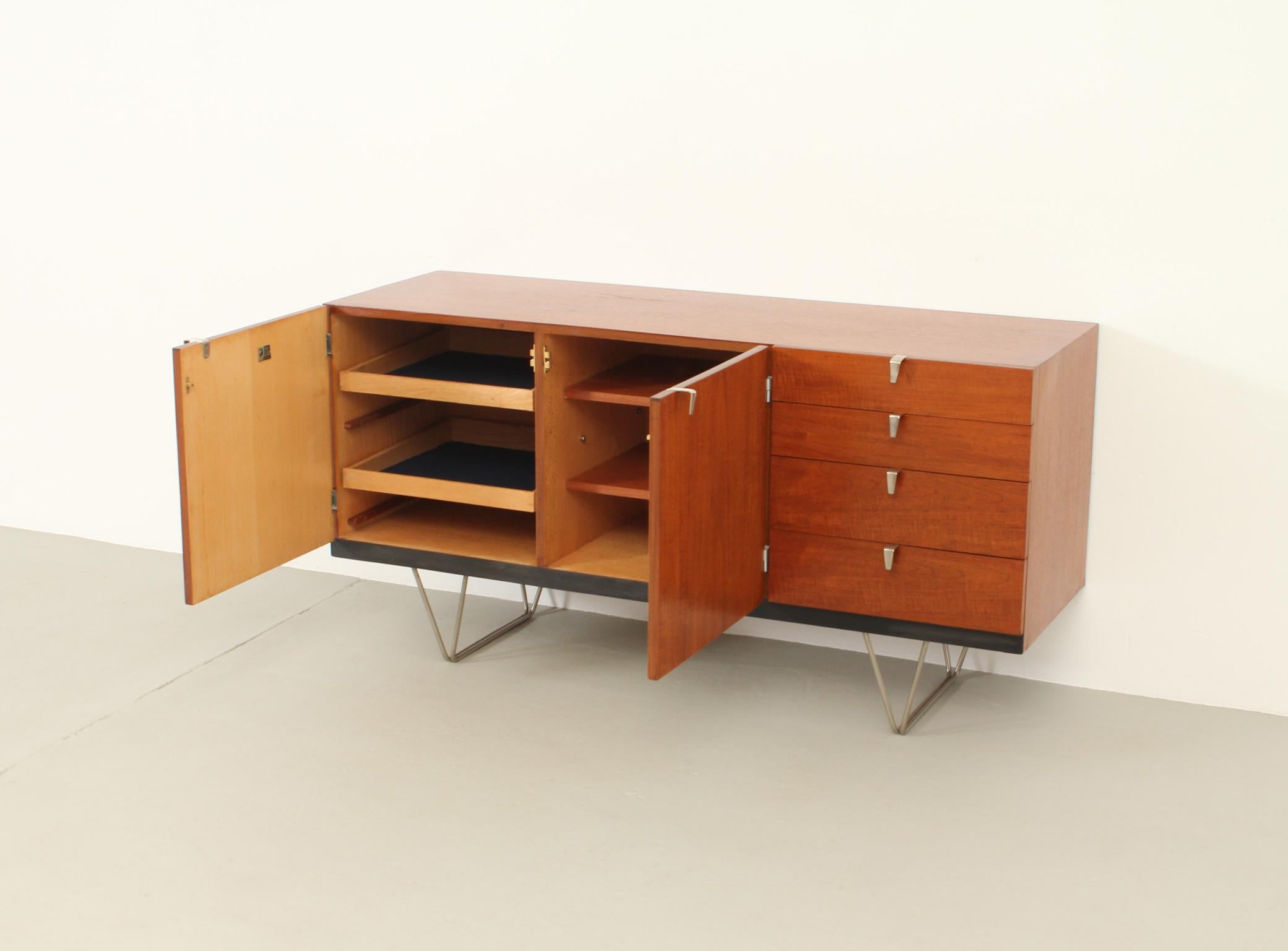 S Range Sideboard by John and Sylvia Reid for Stag Furniture, UK, 1959 For Sale 2