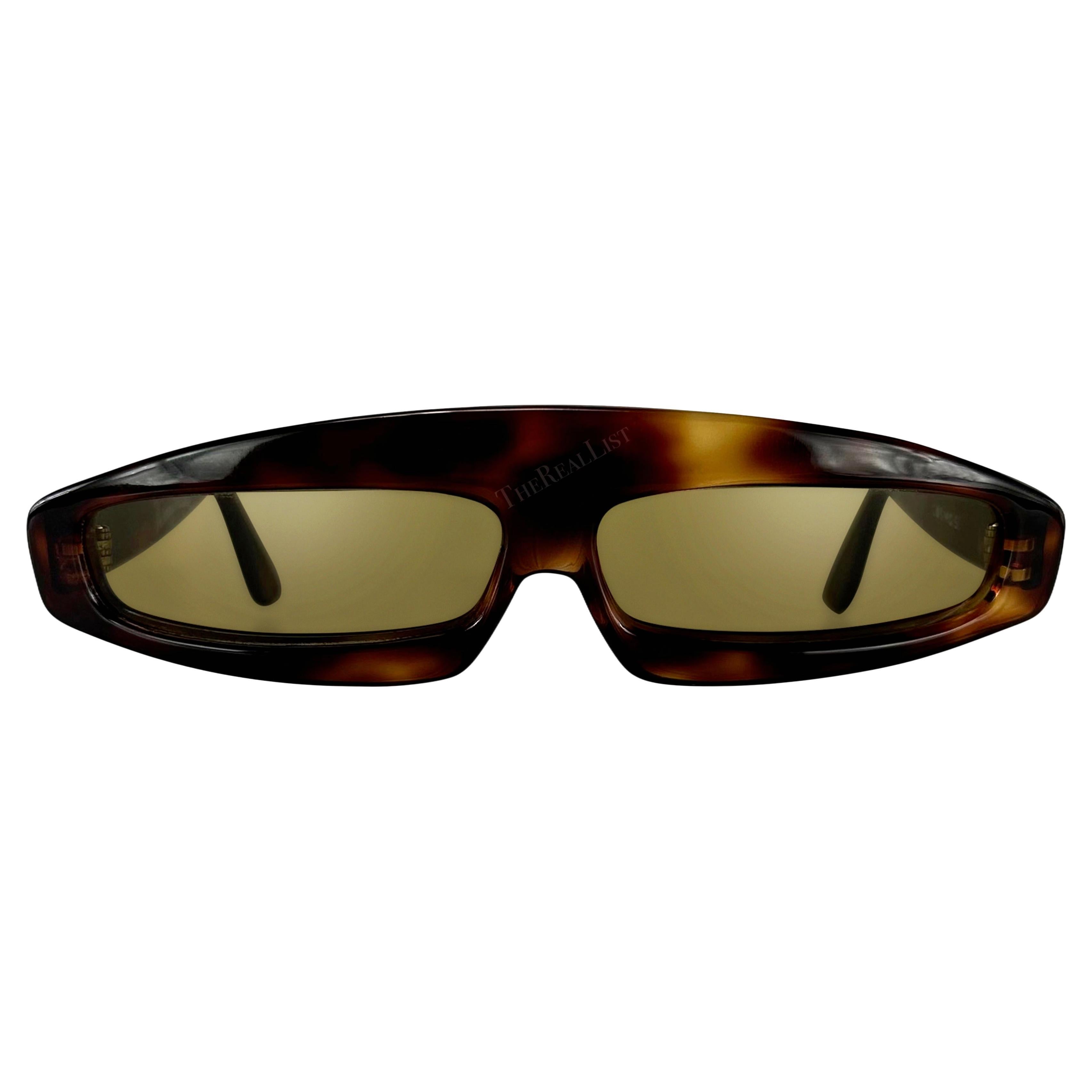 S/S 1979 Thierry Mugler Runway Brown Faux Tortoise Shell Rounded Sunglasses  For Sale