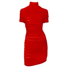 S/S 1987 Gianni Versace Minivestido de gasa de seda roja con volantes y cuello alto