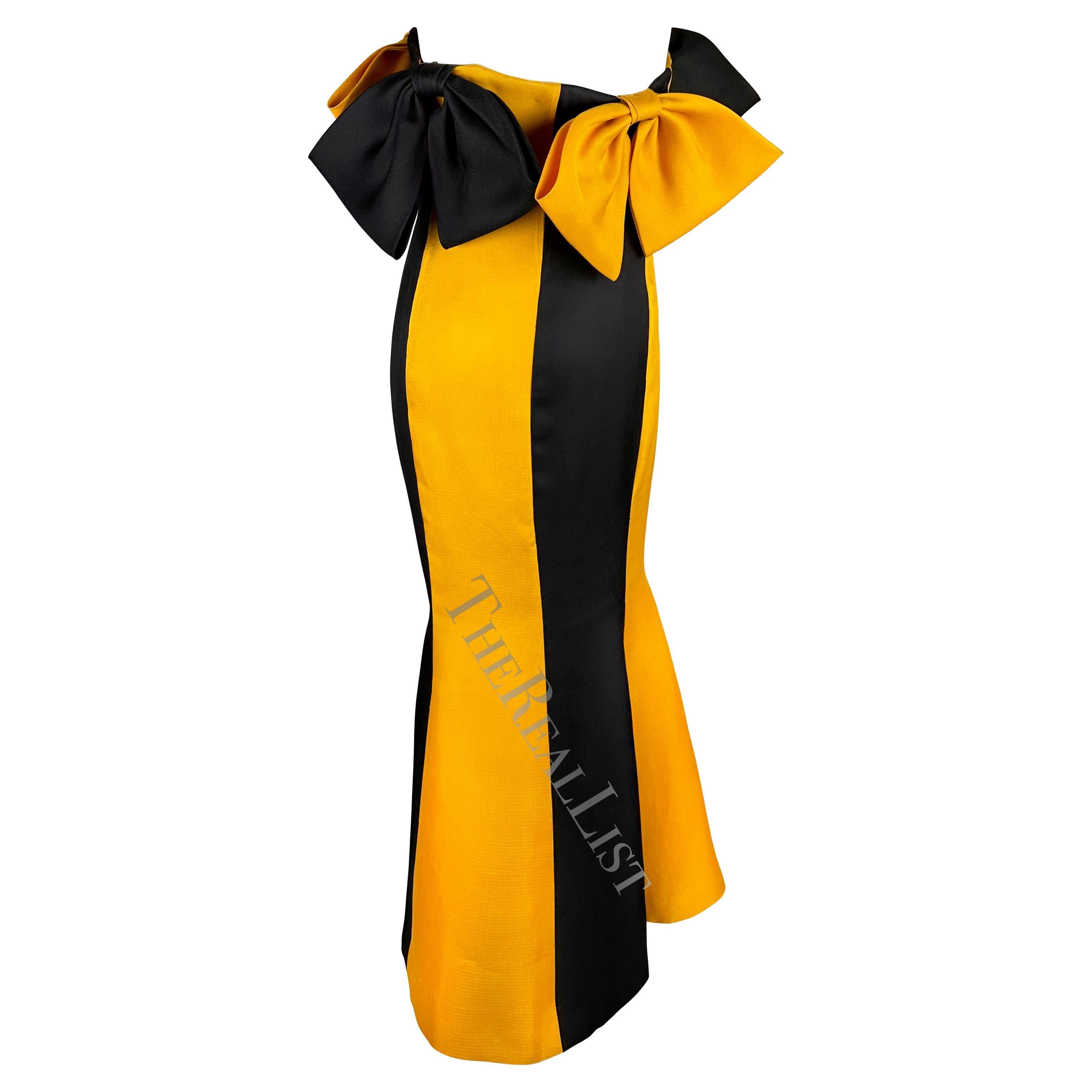 S/S 1987 Givenchy Haute Couture Runway Yellow Black Bow Trumpet Flare Gown For Sale 5