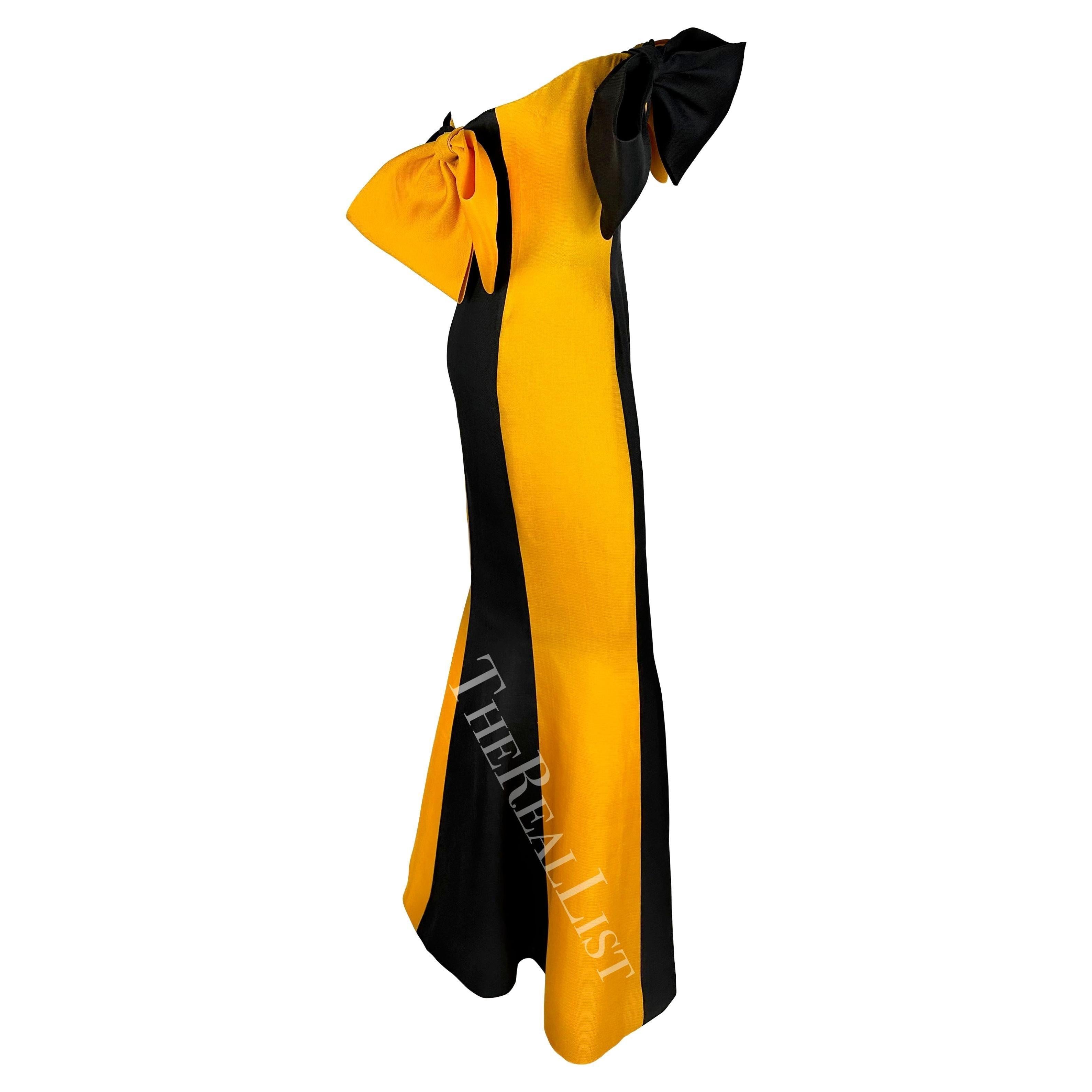 P/E 1987 Givenchy Haute Couture: abito svasato a tromba con fiocco giallo e nero in vendita 7