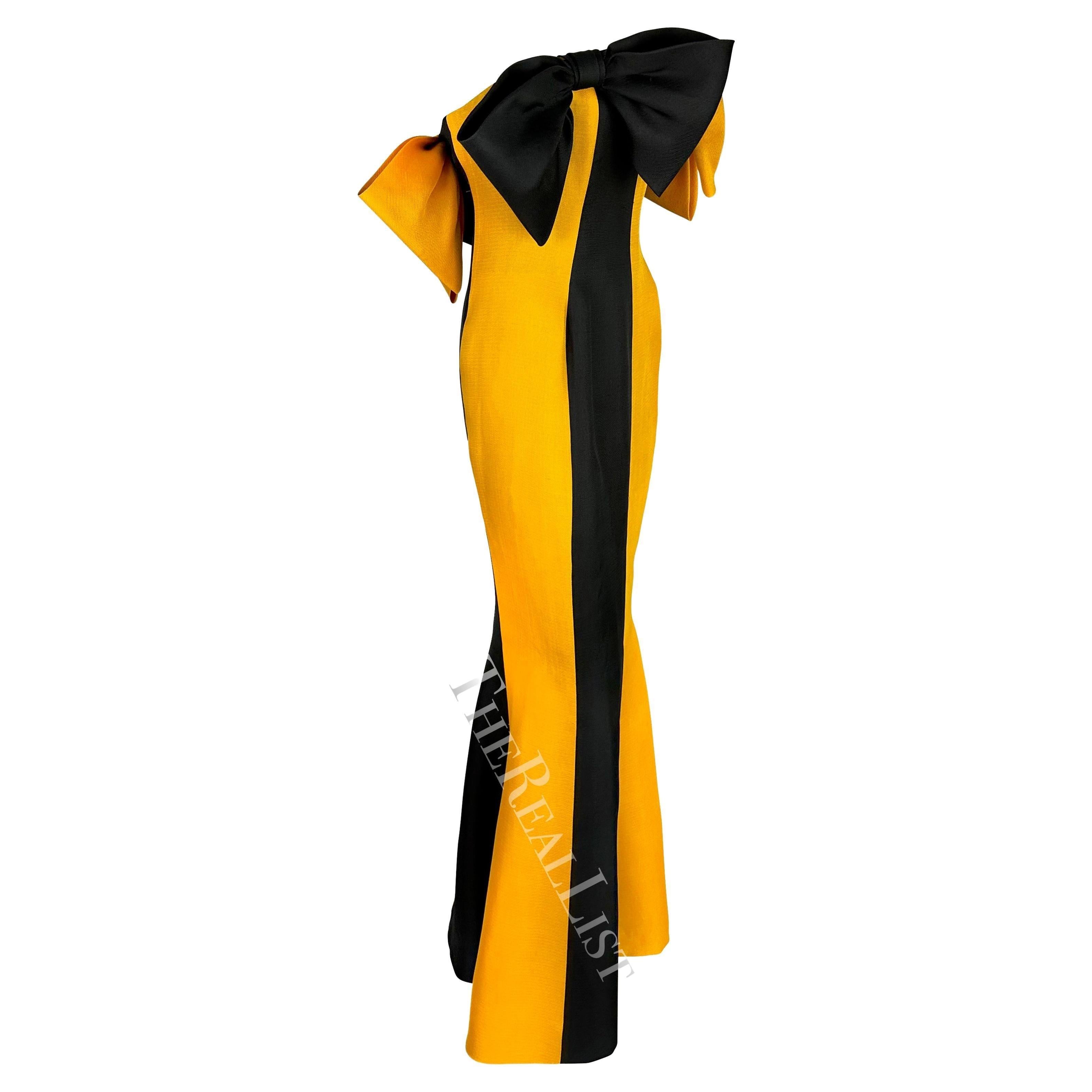 P/E 1987 Givenchy Haute Couture: abito svasato a tromba con fiocco giallo e nero in vendita 8