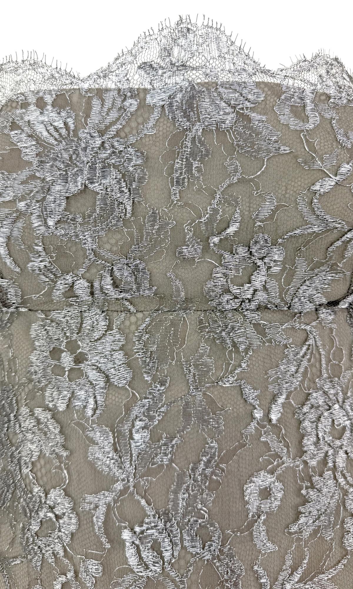 De las mujeres S/S 1988 Calvin Klein Runway Vestido de cóctel de encaje floral plateado metalizado en venta