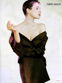 S/S 1988 Thierry Mugler Laufsteg – Gelbes, asymmetrisches Mantelkleid aus Seidensatin, Größe FR38