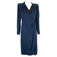 F/S 1989 Yves Saint Laurent Laufsteg Marineblaues Le Smoking Smoking-Wickelkleid