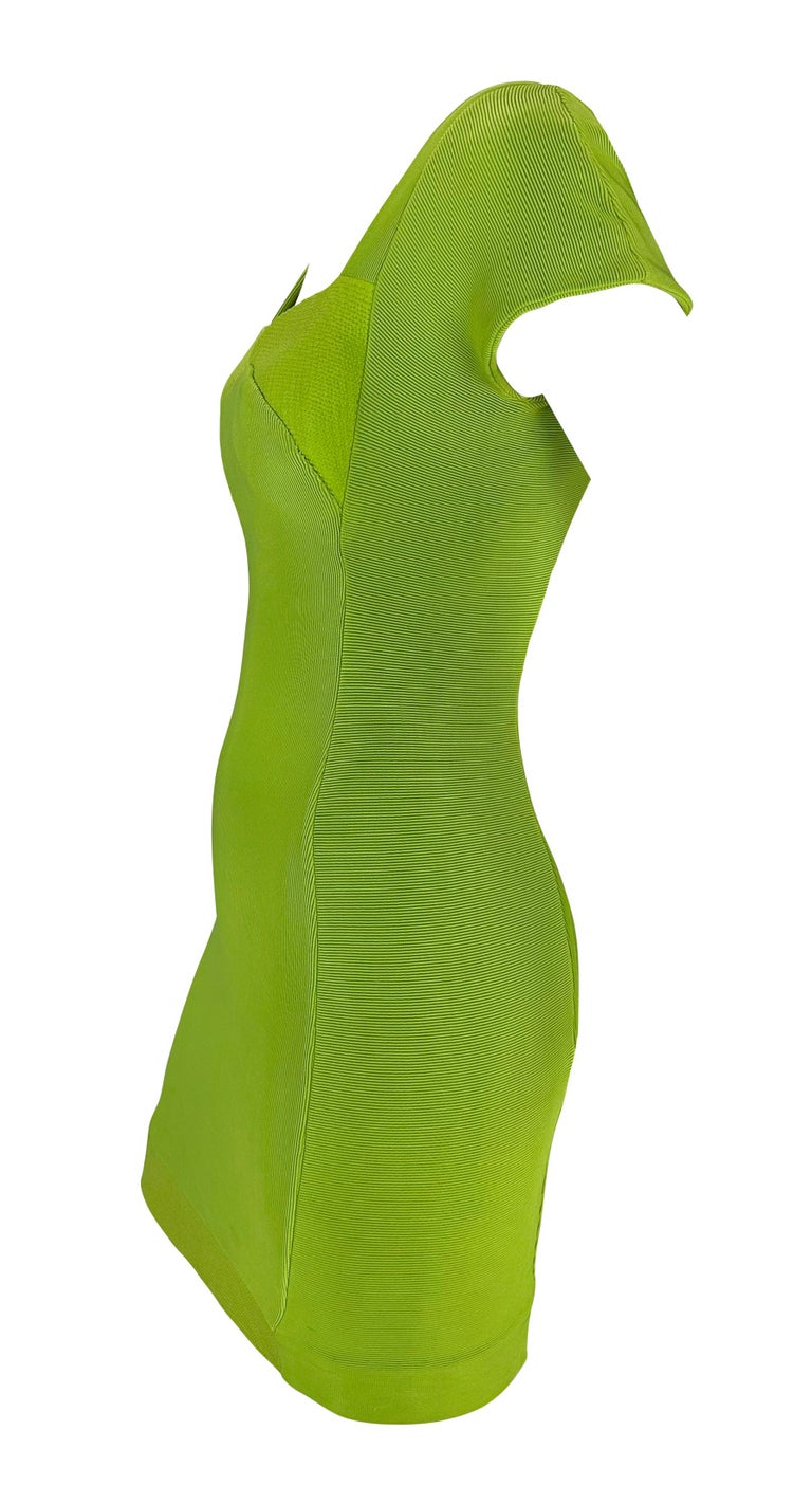 S/S 1992 Gianni Versace Light Green Ribbed Knit Bodycon Mini Dress Cap  Sleeve For Sale at 1stDibs