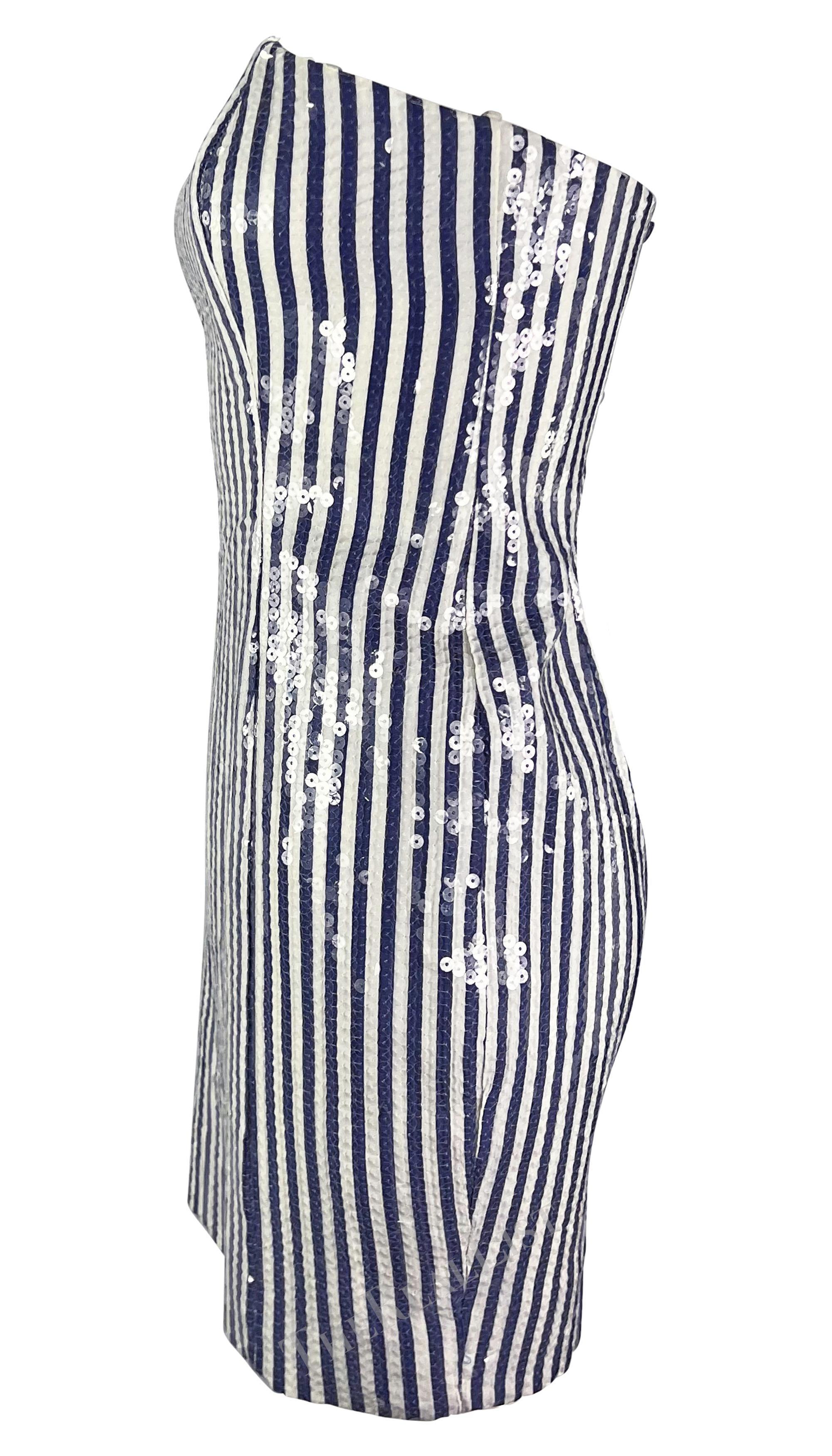 S/S 1990 Michael Kors Laufsteg Blau-weiß gestreiftes trägerloses Minikleid mit Paillettenbesatz im Angebot 1