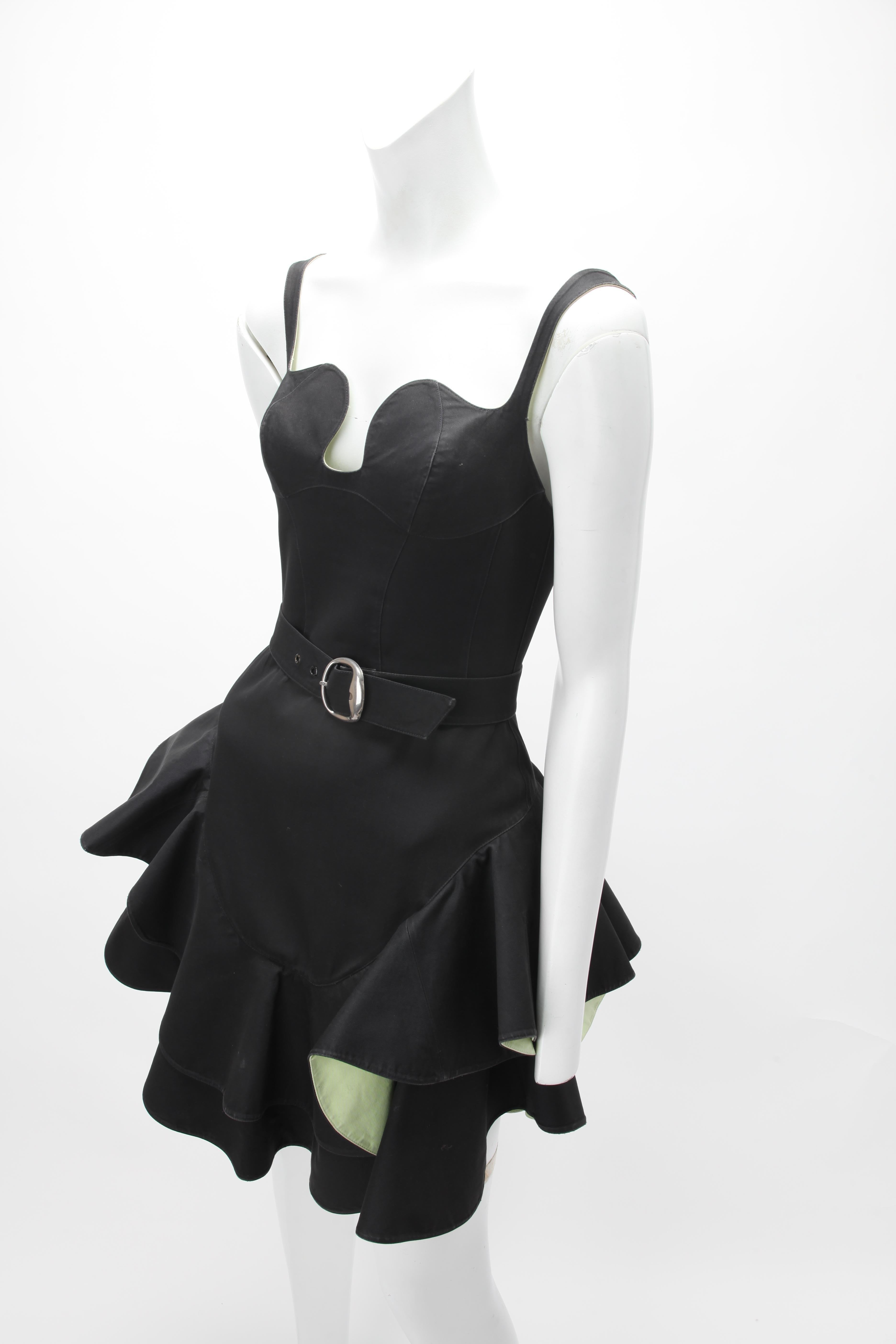 S/S 1990 Thierry Mugler Black and Green Sculptural Dress  In Good Condition For Sale In New York, NY