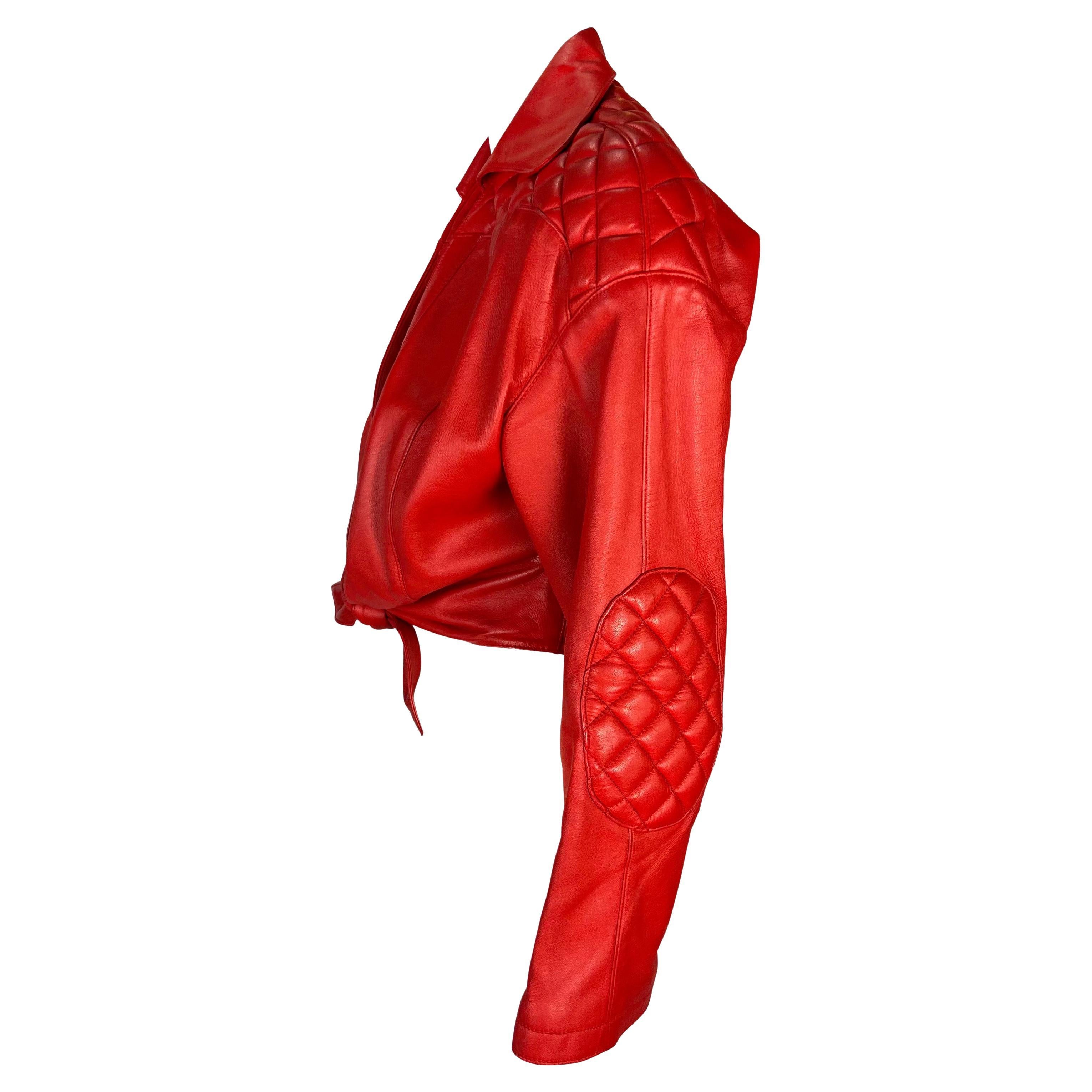 Veste boléro courte Thierry Mugler Runway en cuir matelassé rouge matelassé, P/E 1990 Pour femmes en vente