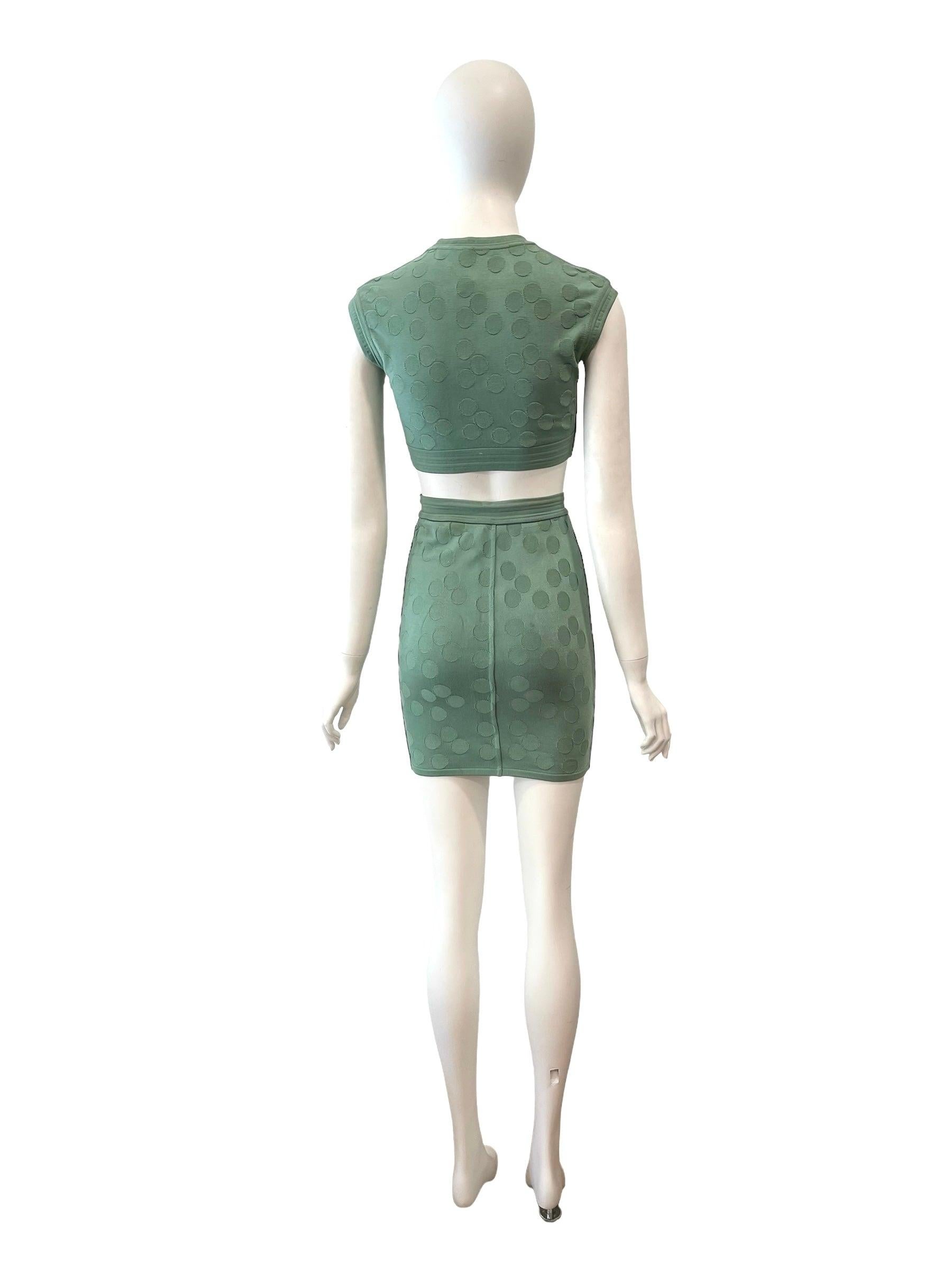 S/S 1991 Alaia green set

polka dot
viscose, cotton, polyamide, elastane
condition: Excellent 
size S