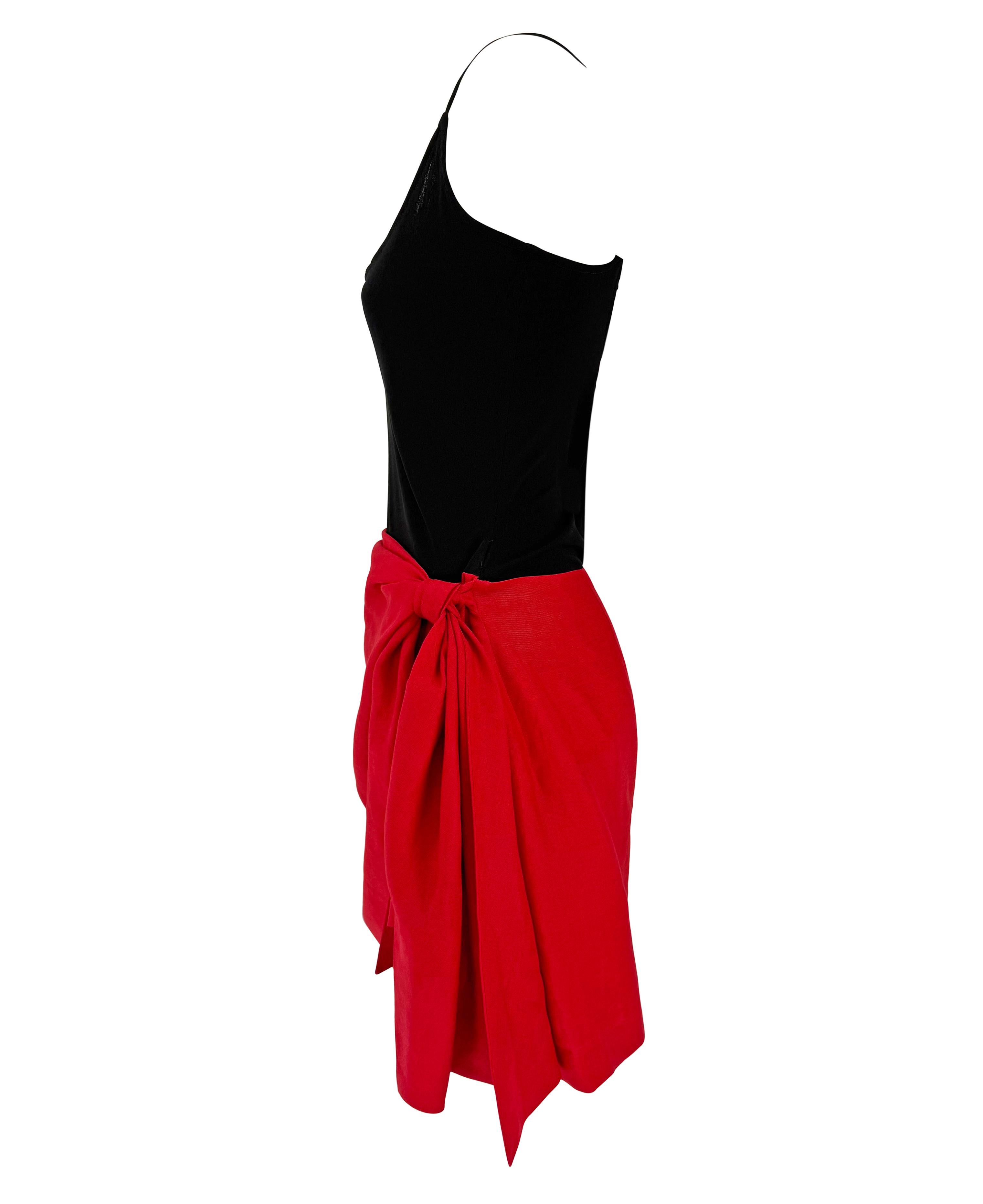 Rouge S/S 1991 Donna Karan Runway Body noir Jupe portefeuille en lin rouge Mini robe en vente