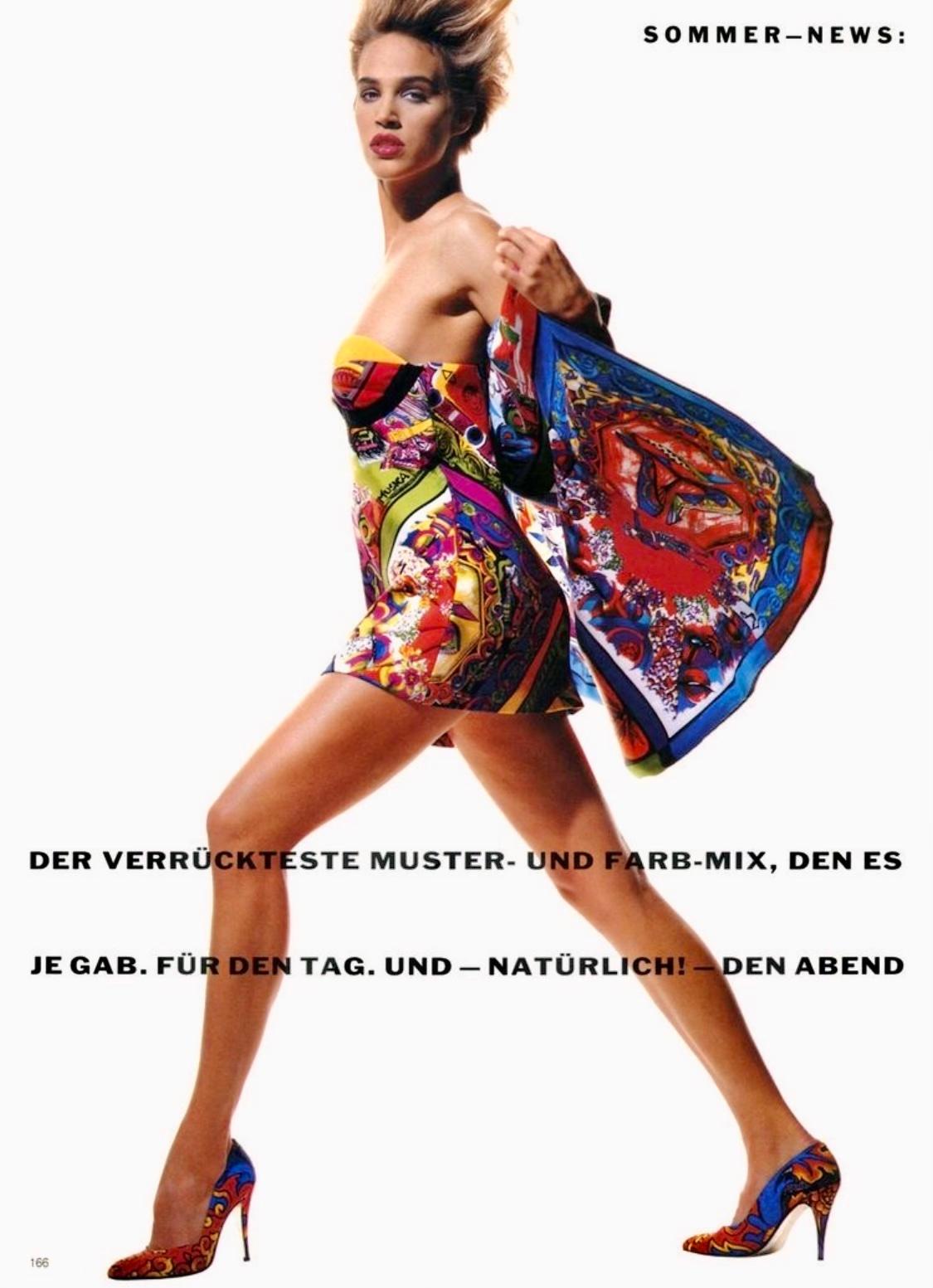 F/S 1991 Gianni Versace Laufsteg Seide Pop Art Druck Multicolor Tunika Button Up Top im Angebot 1