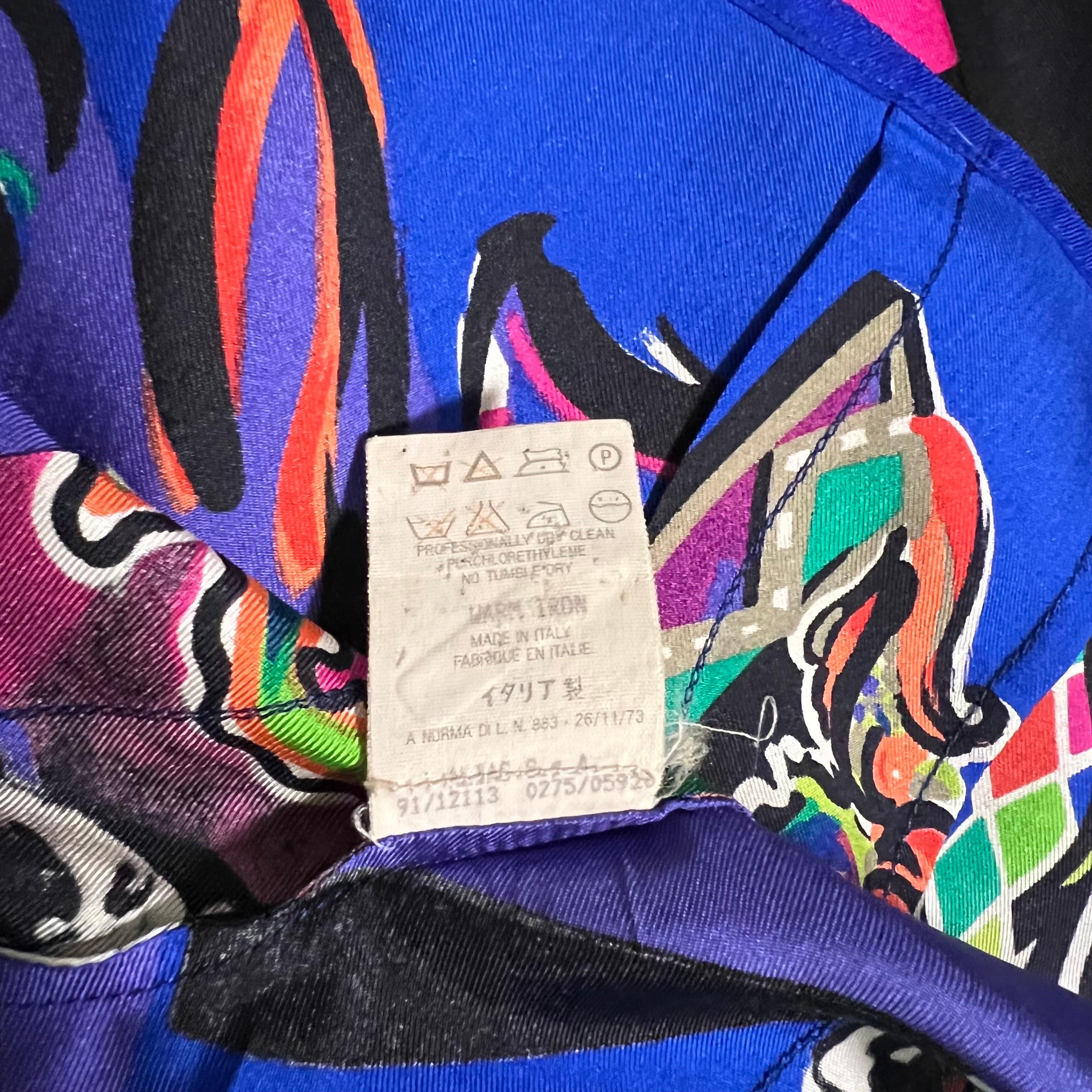 S/S 1991 Gianni Versace Vogue Pop Art Printed Silk Shirt For Sale 14